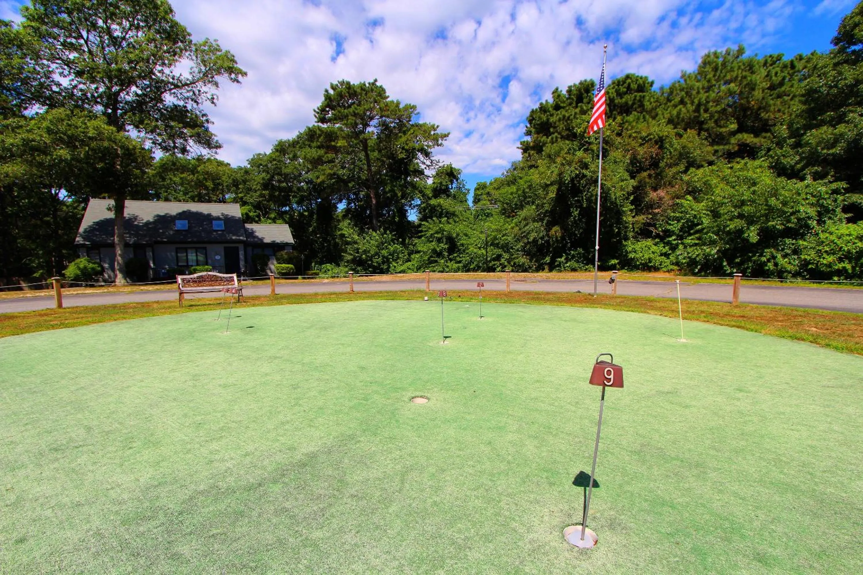 Minigolf in Cape Cod Holiday Estates
