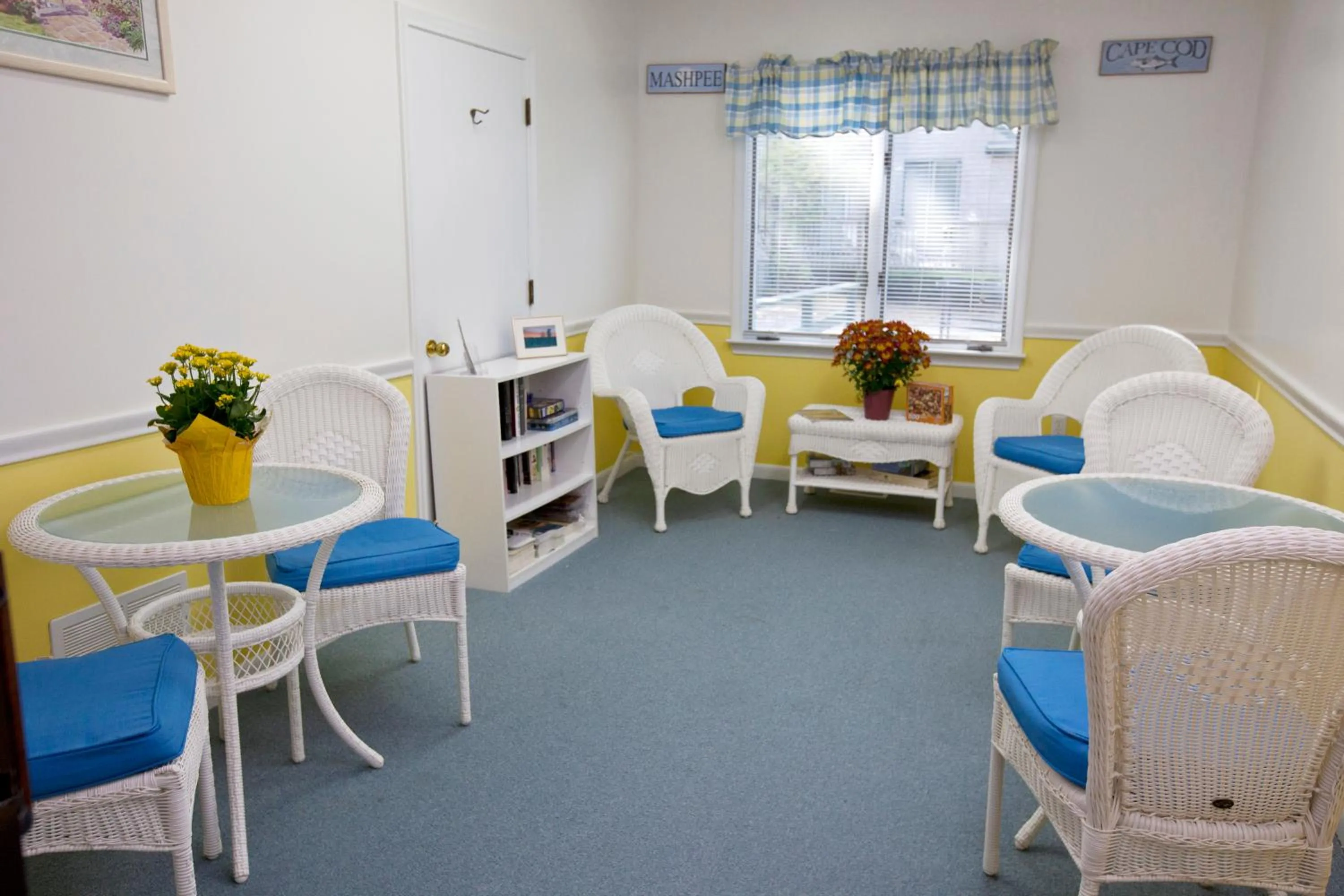 Communal lounge/ TV room in Cape Cod Holiday Estates