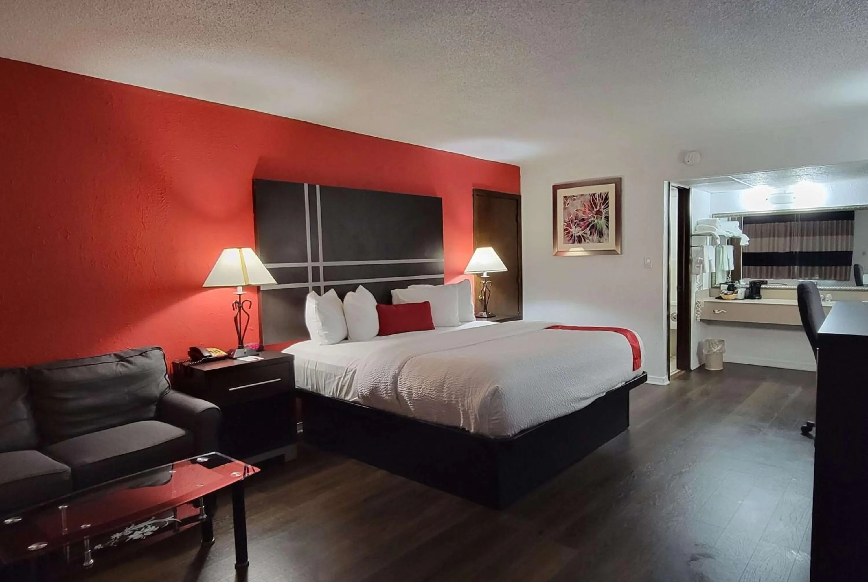 Photo of the whole room, Bed in Ramada by Wyndham Mountain Home