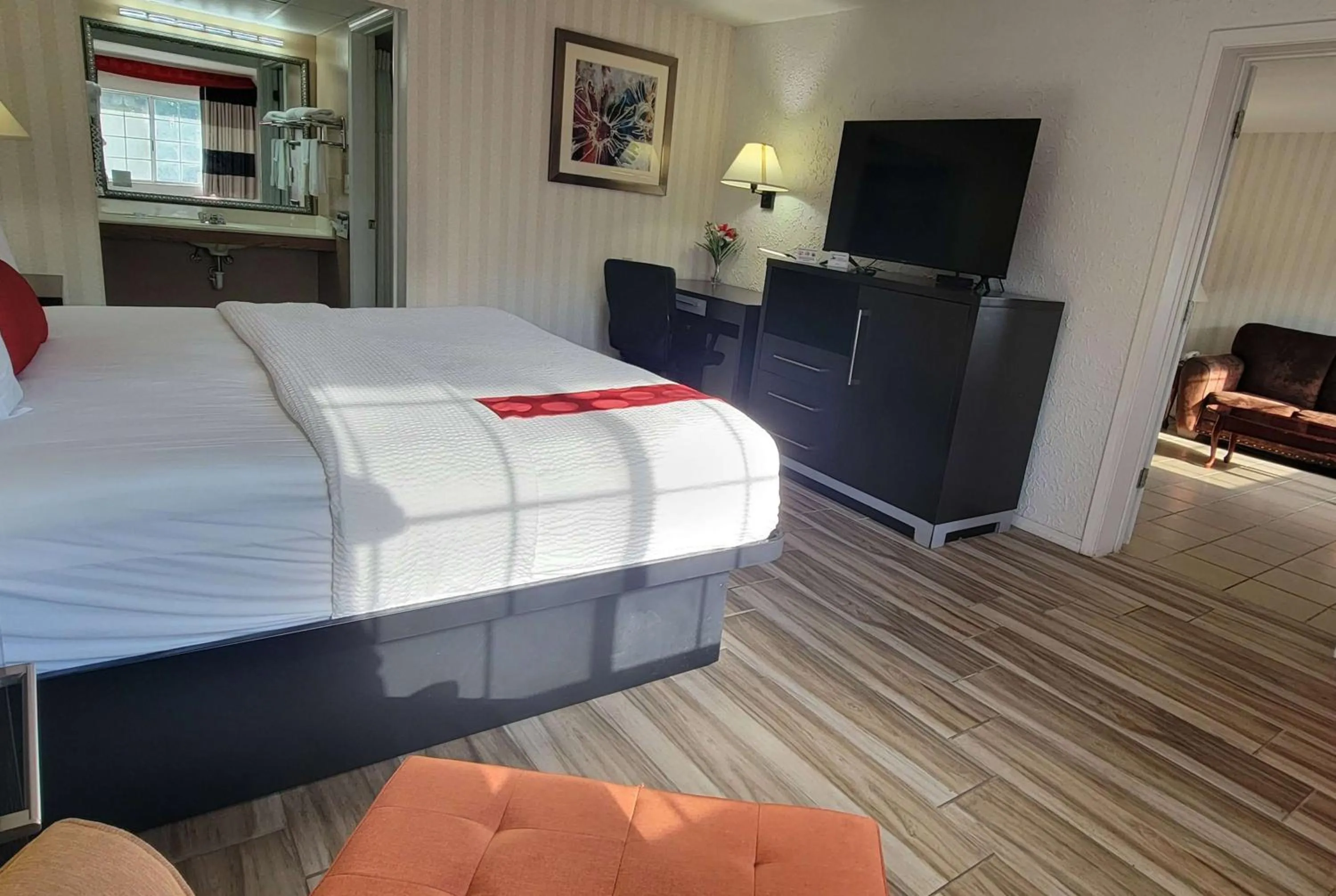 Photo of the whole room, Bed in Ramada by Wyndham Mountain Home