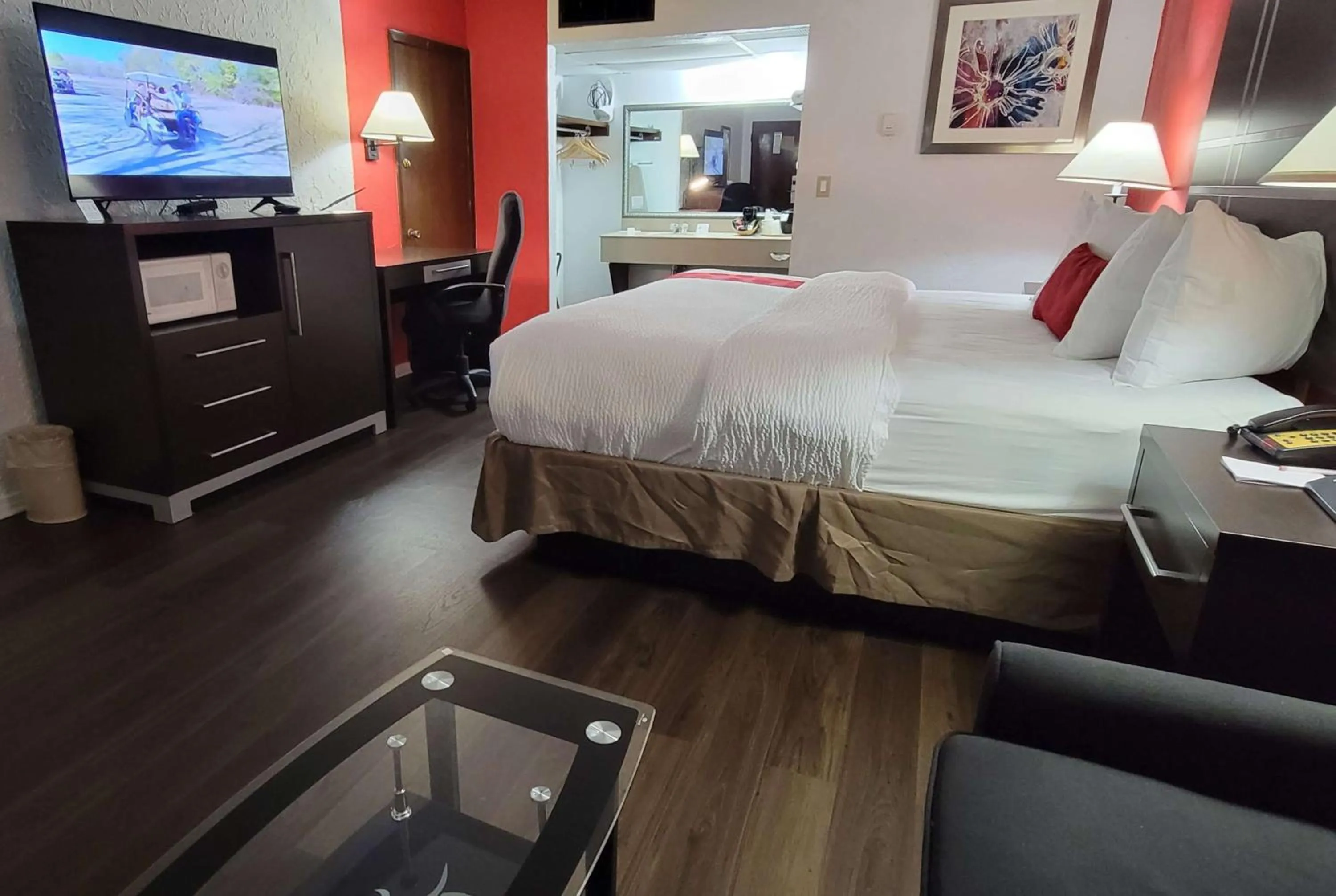 Photo of the whole room, Bed in Ramada by Wyndham Mountain Home