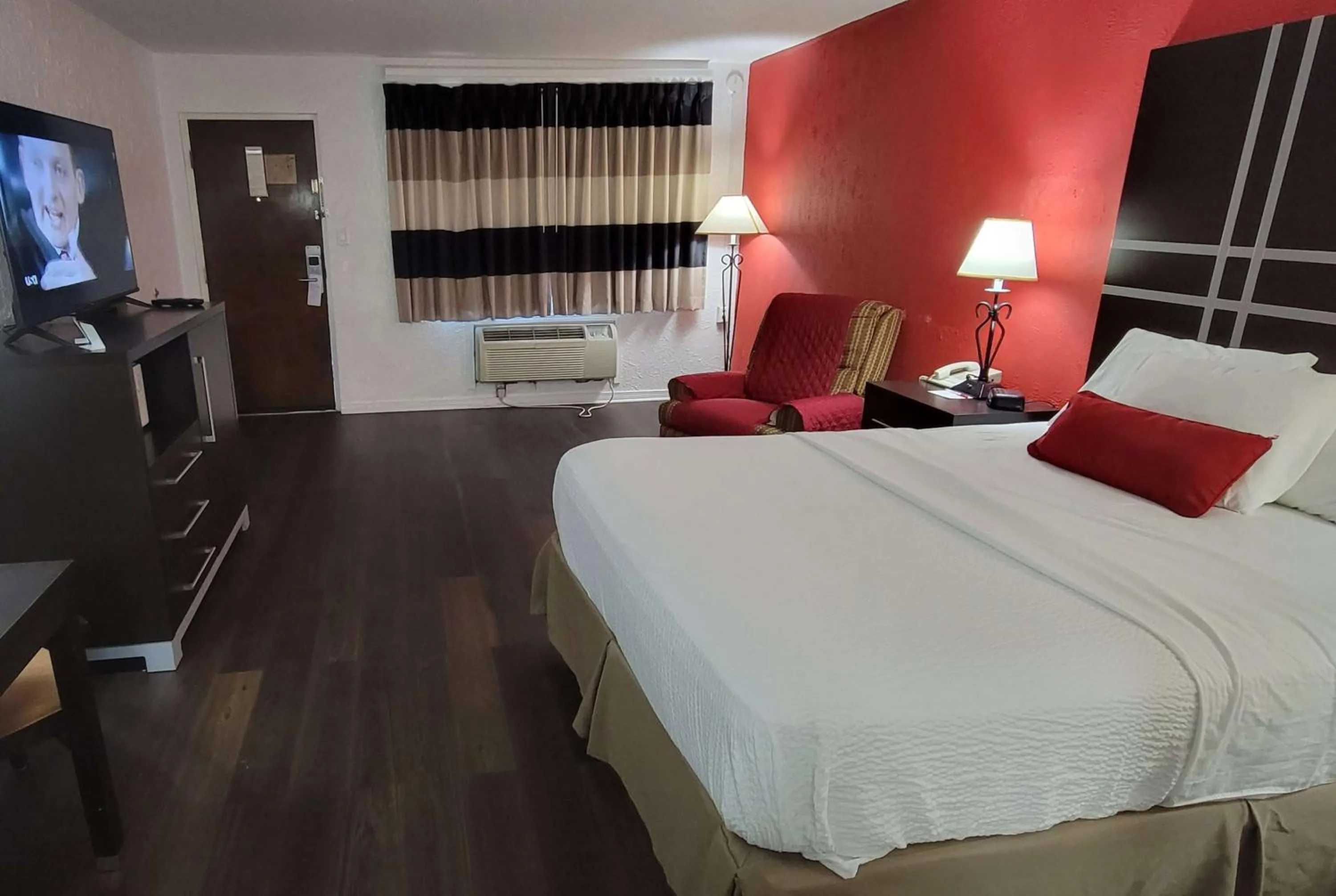 Photo of the whole room, Bed in Ramada by Wyndham Mountain Home