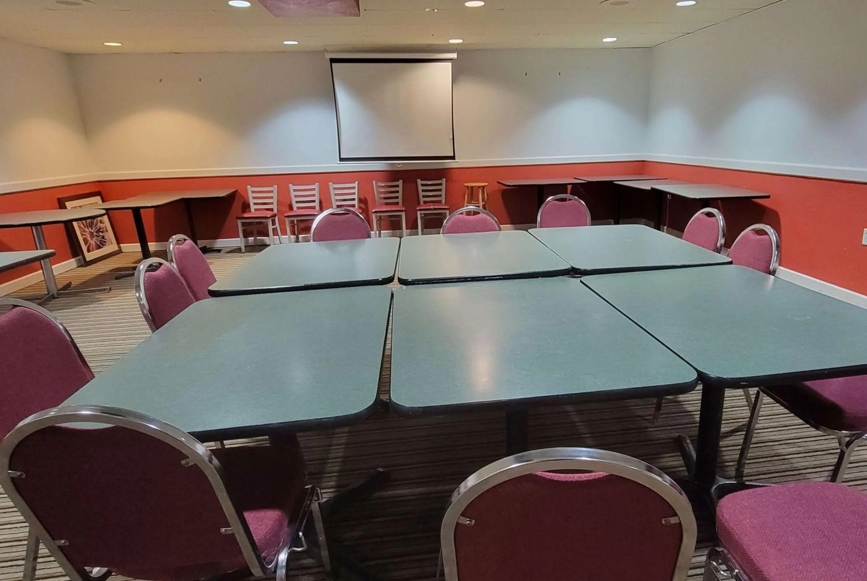 Meeting/conference room in Ramada by Wyndham Mountain Home