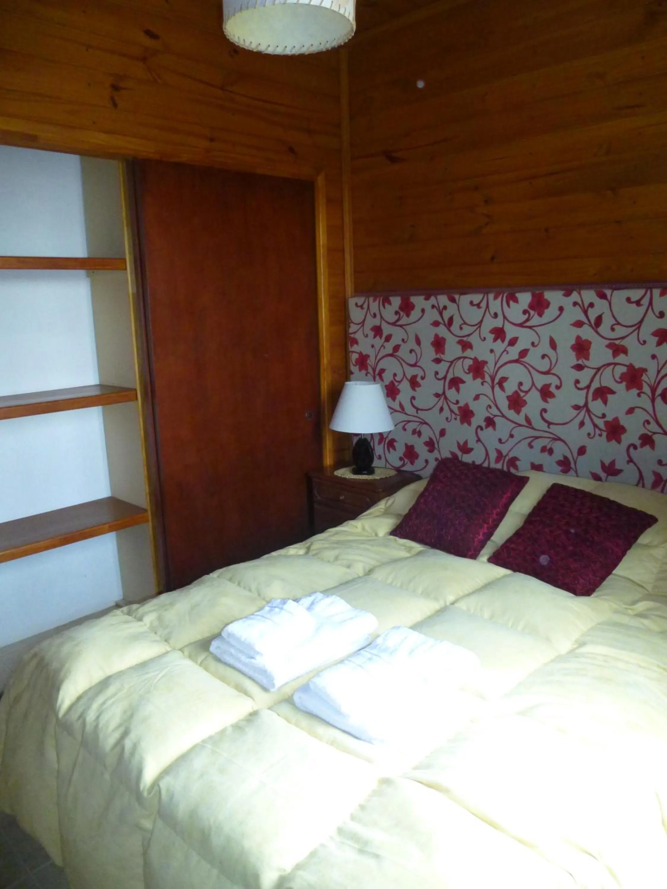 Bedroom, Bed in Hosteria Rukahué