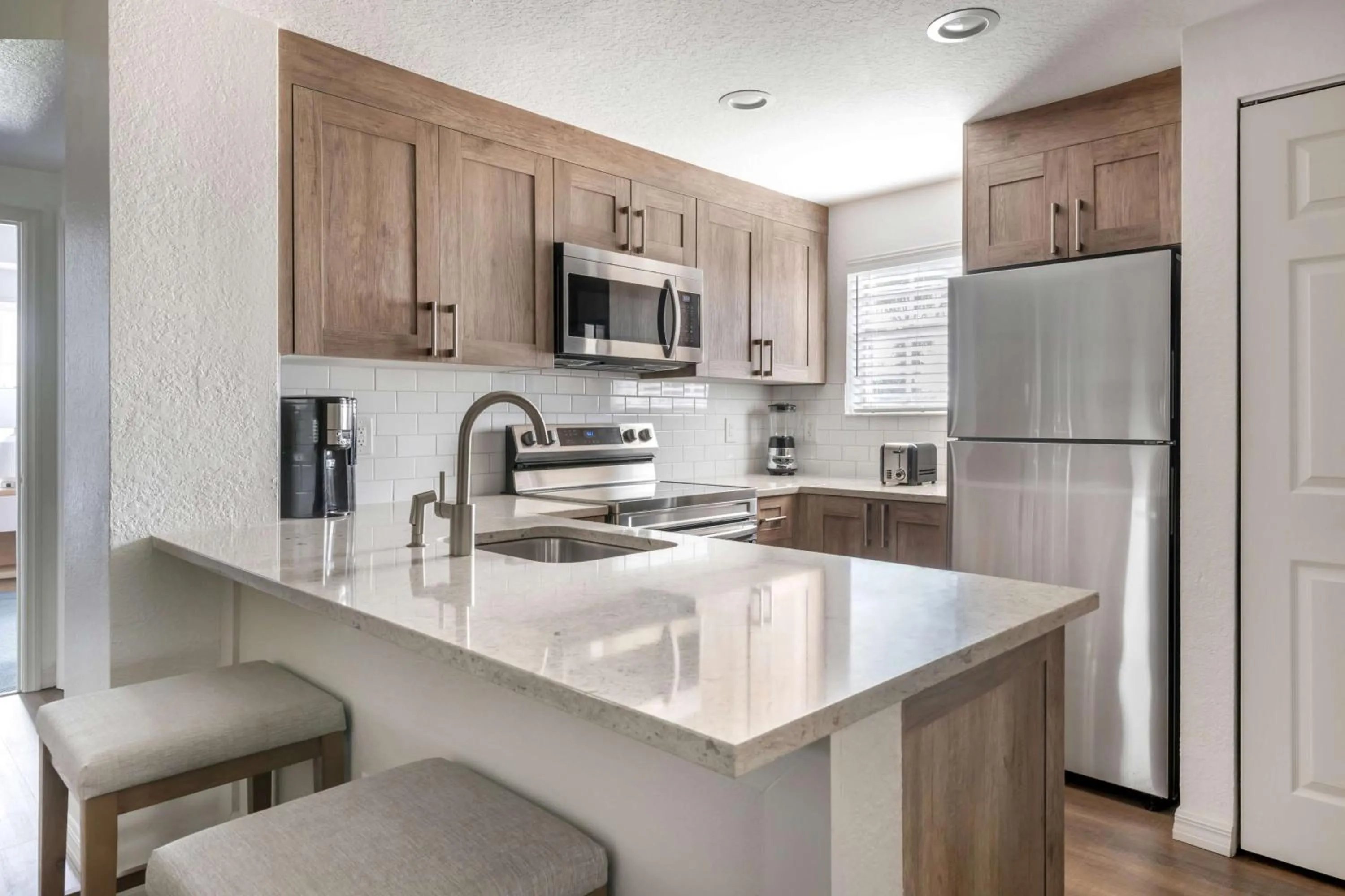 Kitchen or kitchenette in Hilton Vacation Club Mystic Dunes Orlando