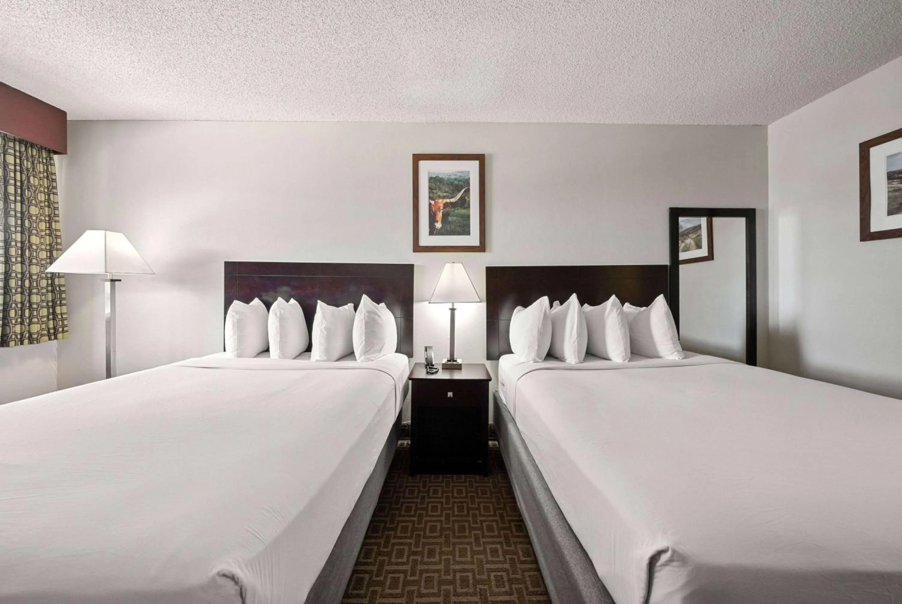 Photo of the whole room, Bed in Best Western Round Rock