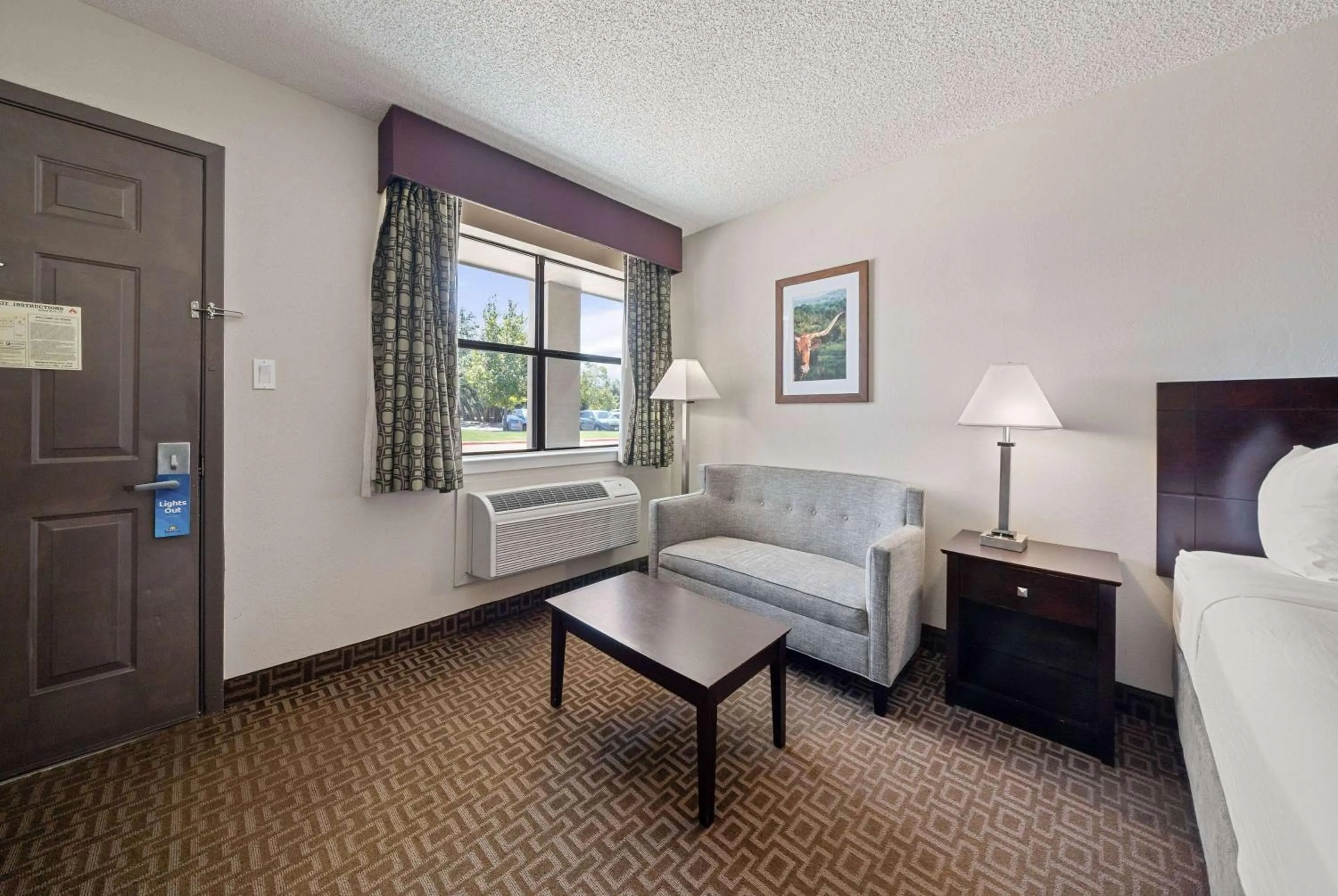 Photo of the whole room, Bed in Best Western Round Rock