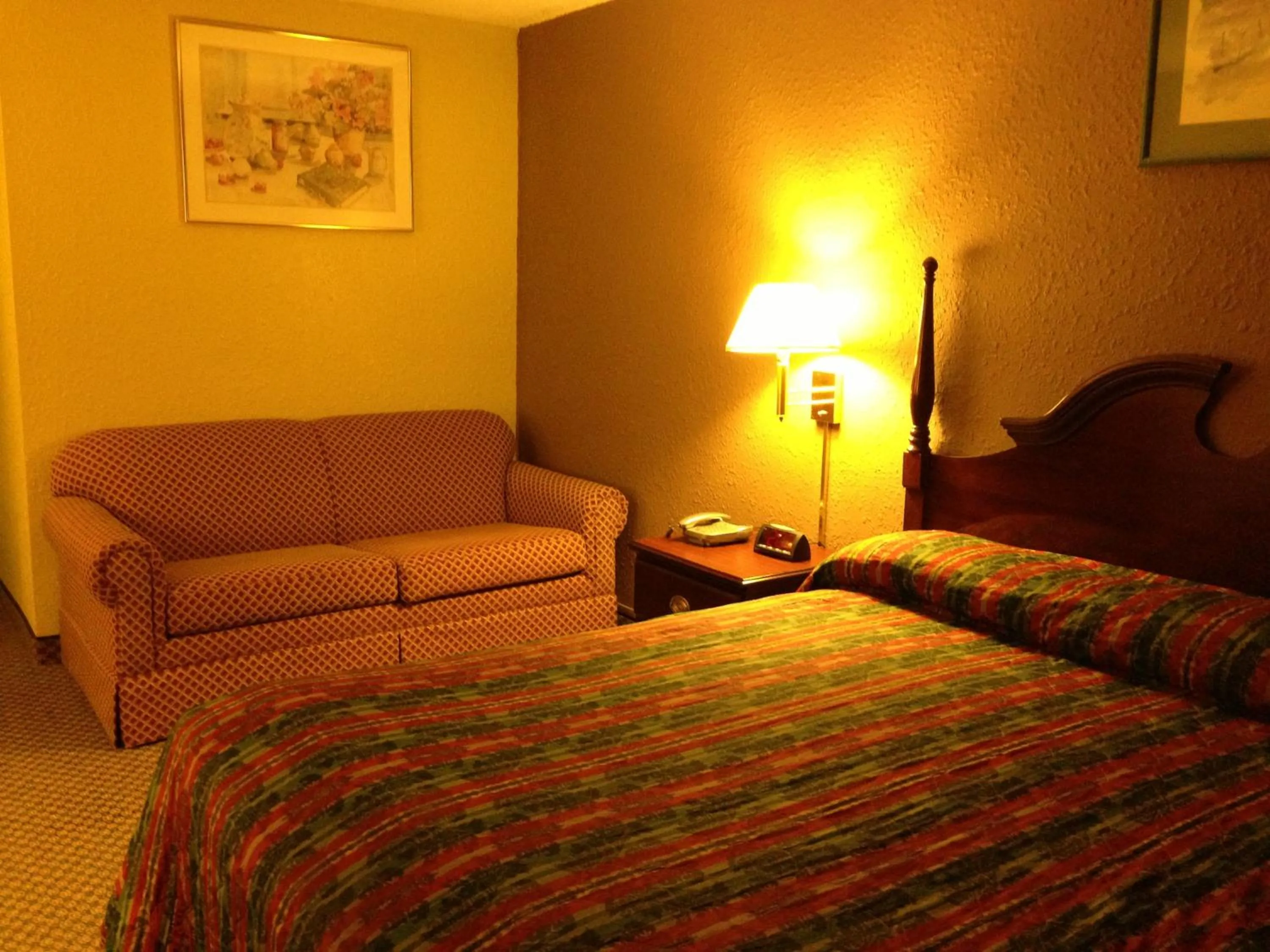 Americas Best Value Inn Macomb