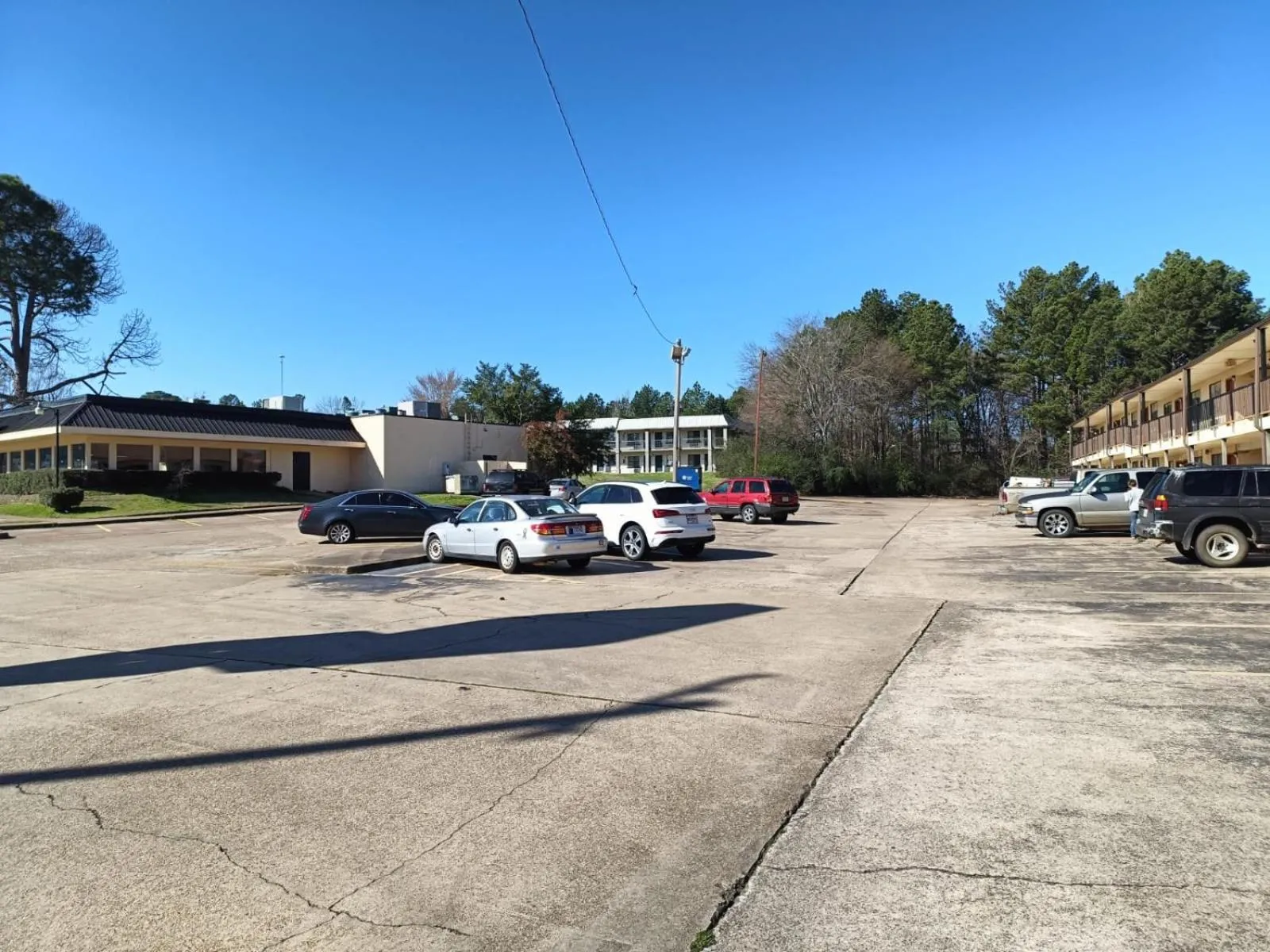 Parking in Executive Inn by OYO Kilgore North