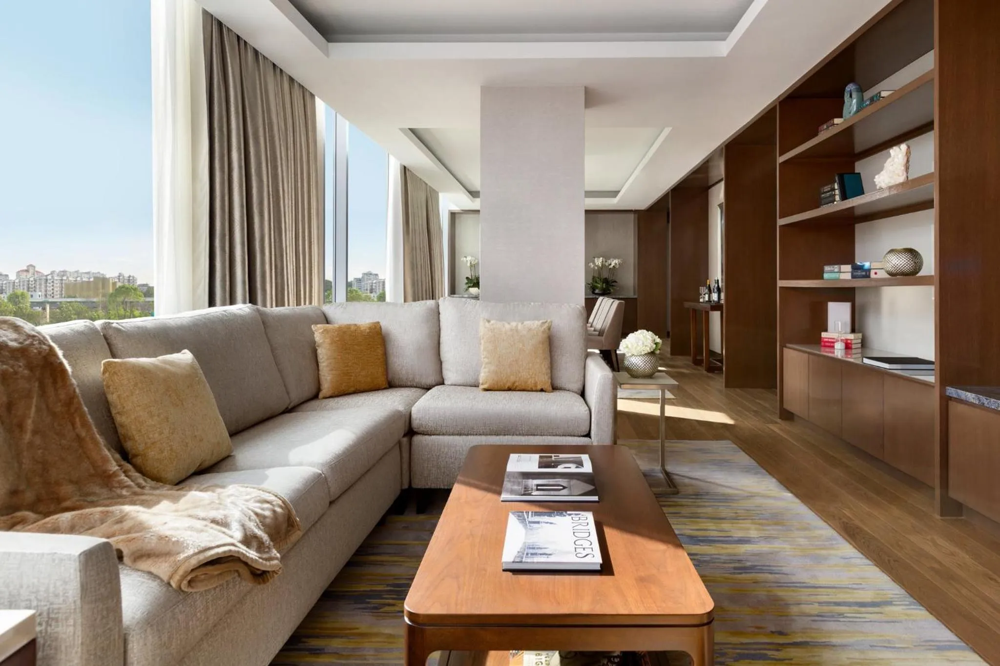 Photo of the whole room in InterContinental Houston by IHG