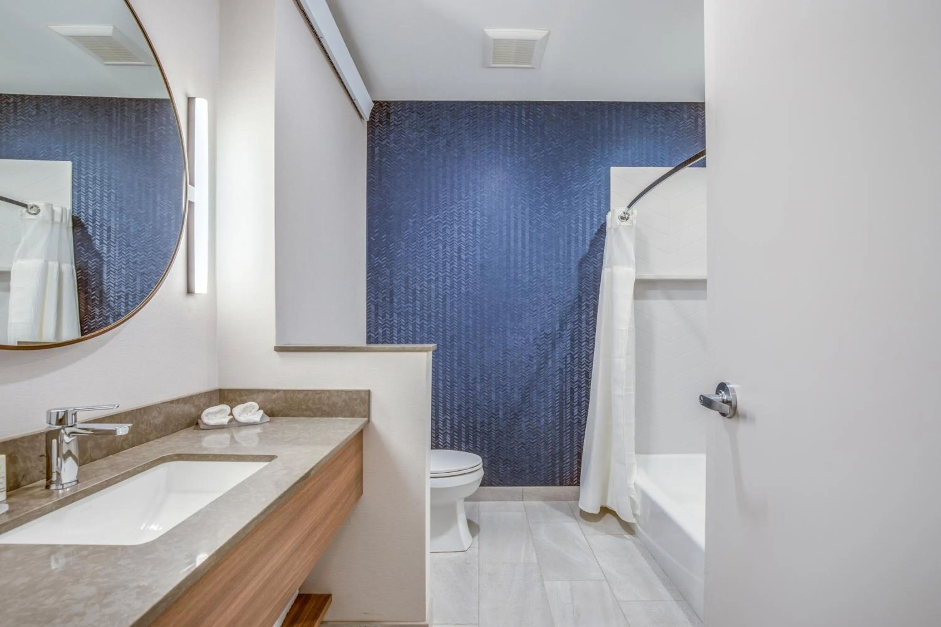Bathroom in Holiday Inn Express & Suites Platteville by IHG