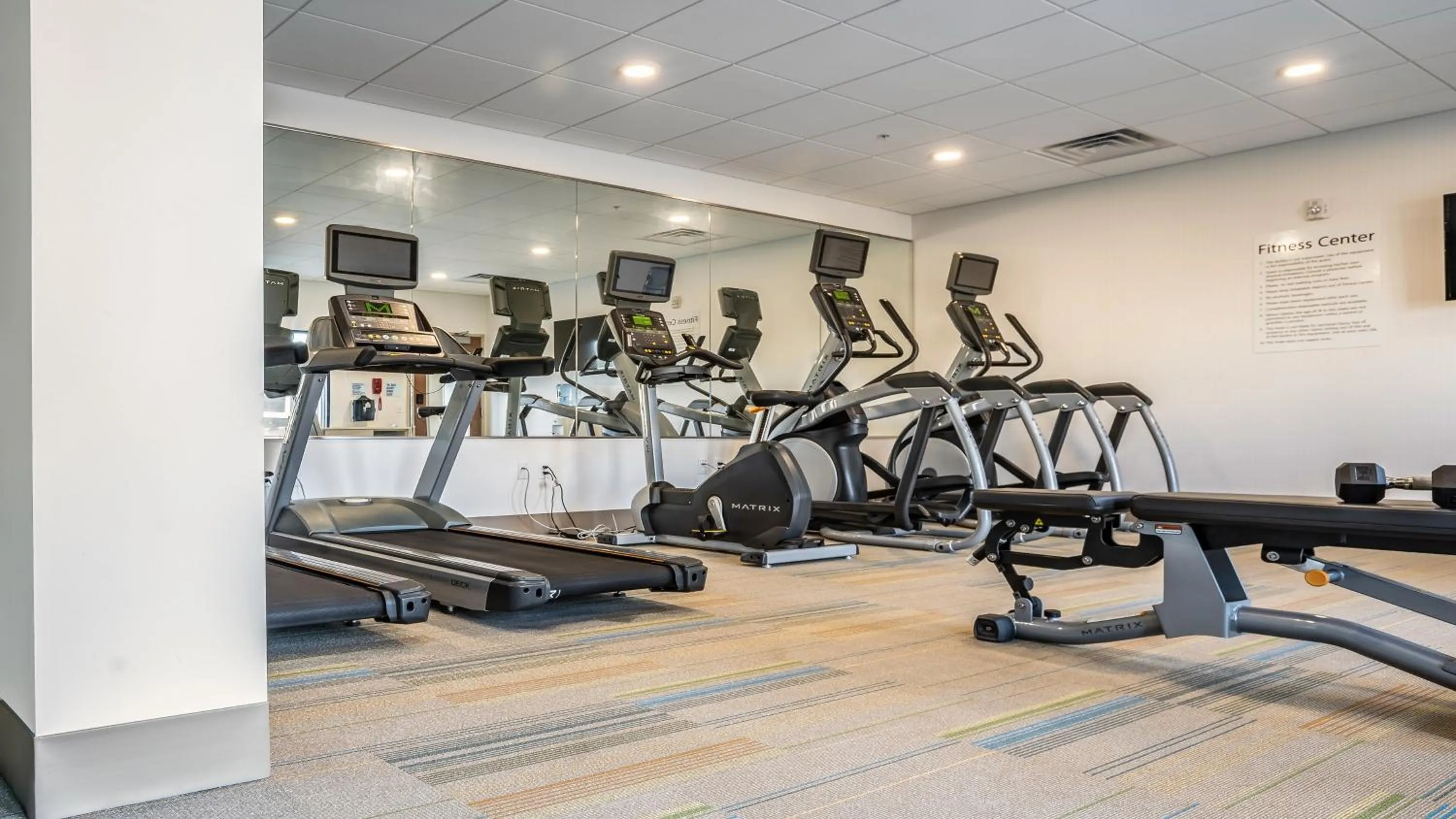 Spa and wellness centre/facilities in Holiday Inn Express & Suites Platteville by IHG