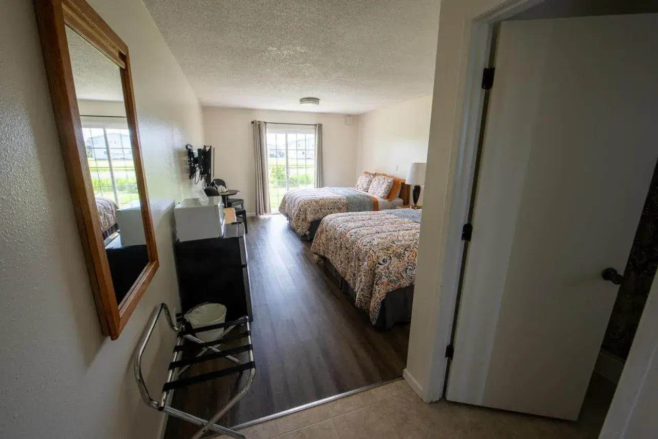 Two Queen Beds - Lower Floor (Dogs Allowed) in Pacific City Inn Two Queen Beds - Lower Floor (Dogs Allowed) in Pacific City Inn