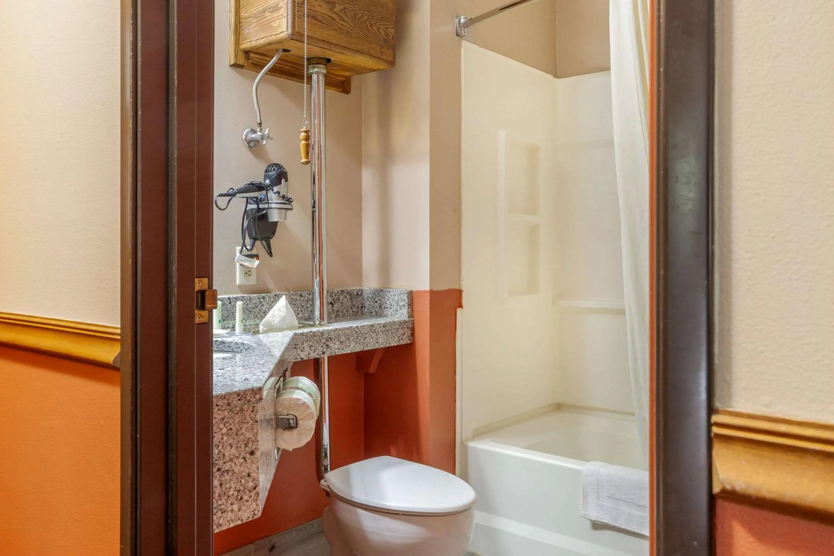 Photo of the whole room in Quality Inn & Suites Prairie Du Chien