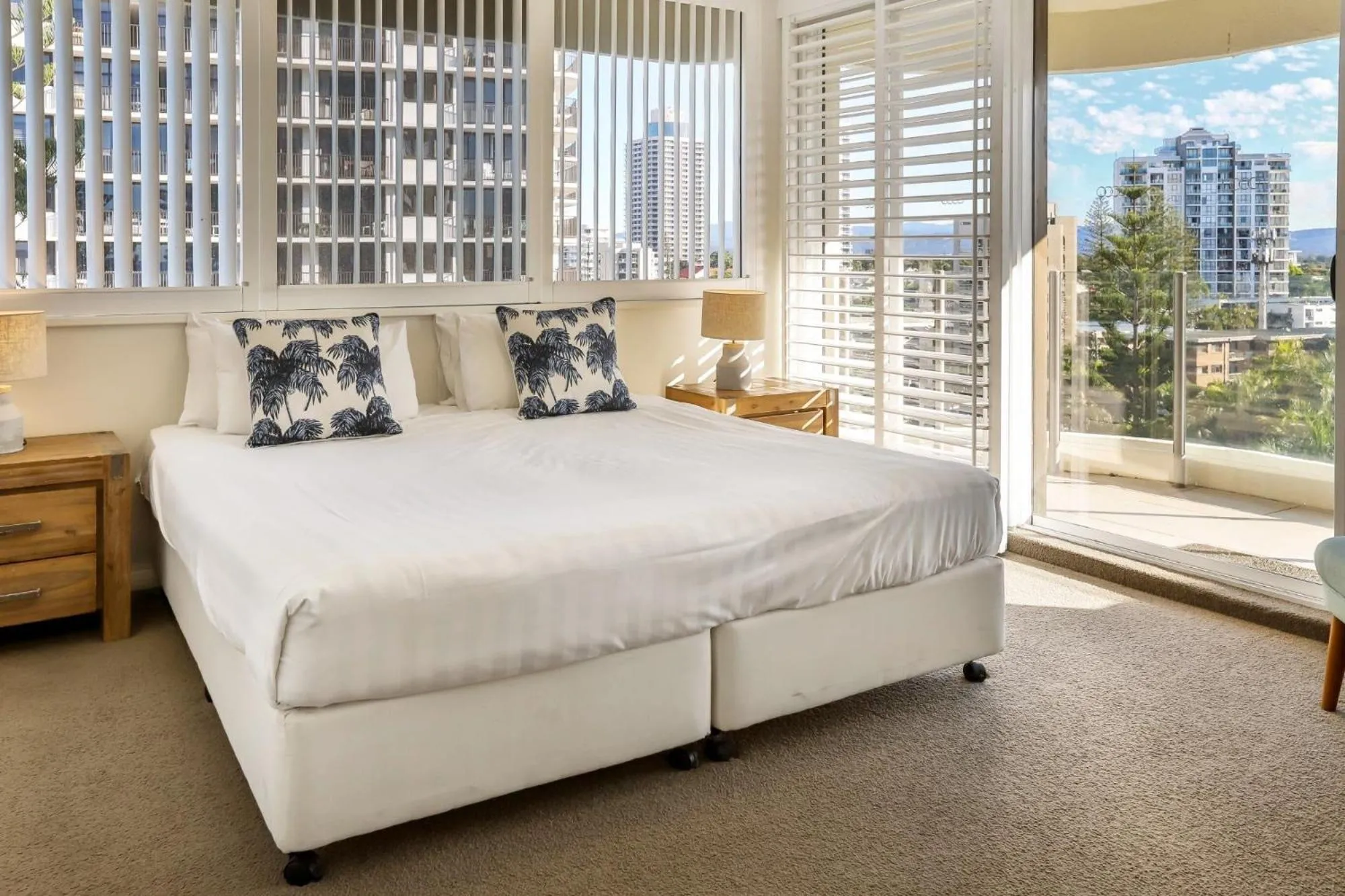 Bed in Dorchester On The Beach