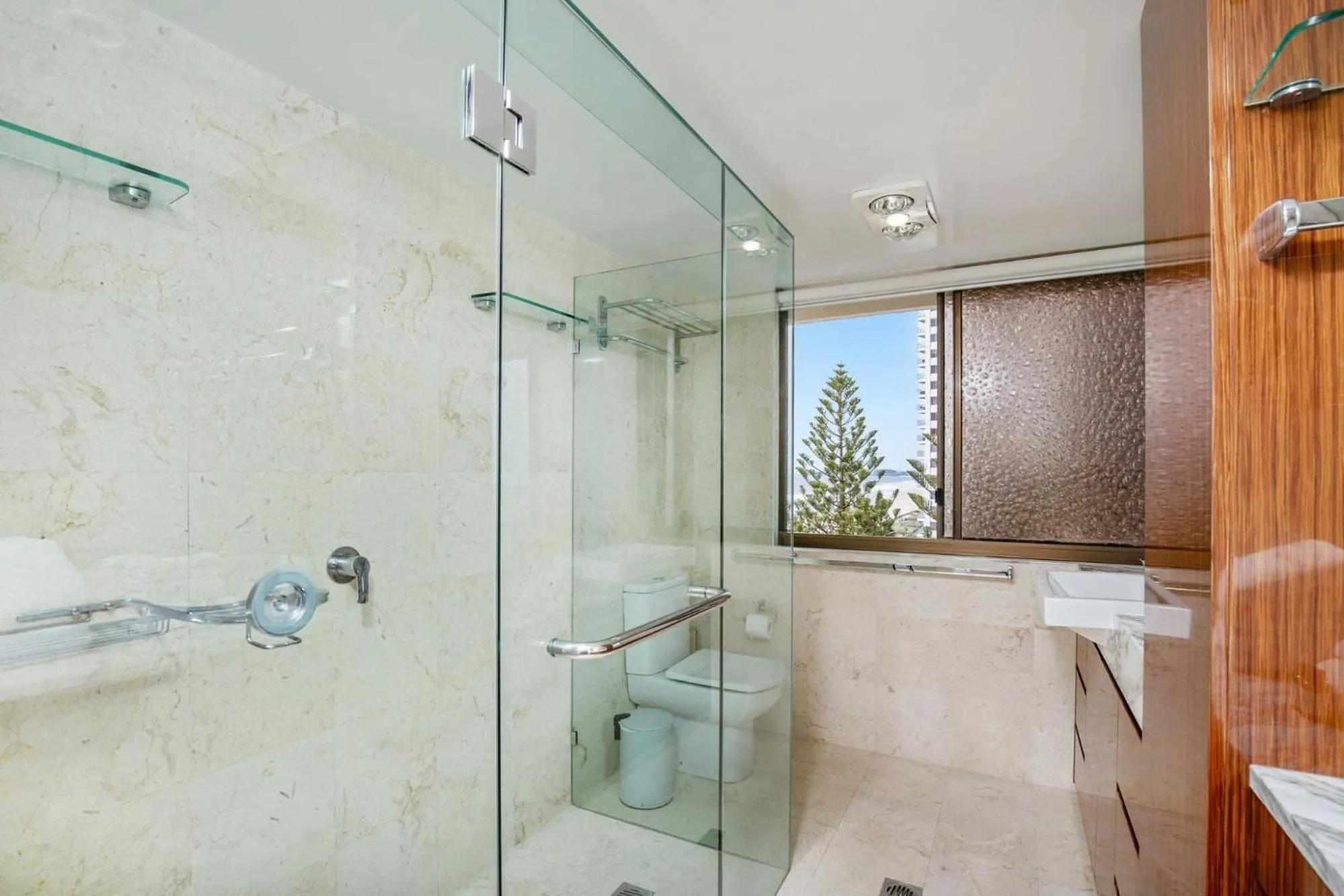 Shower in Dorchester On The Beach