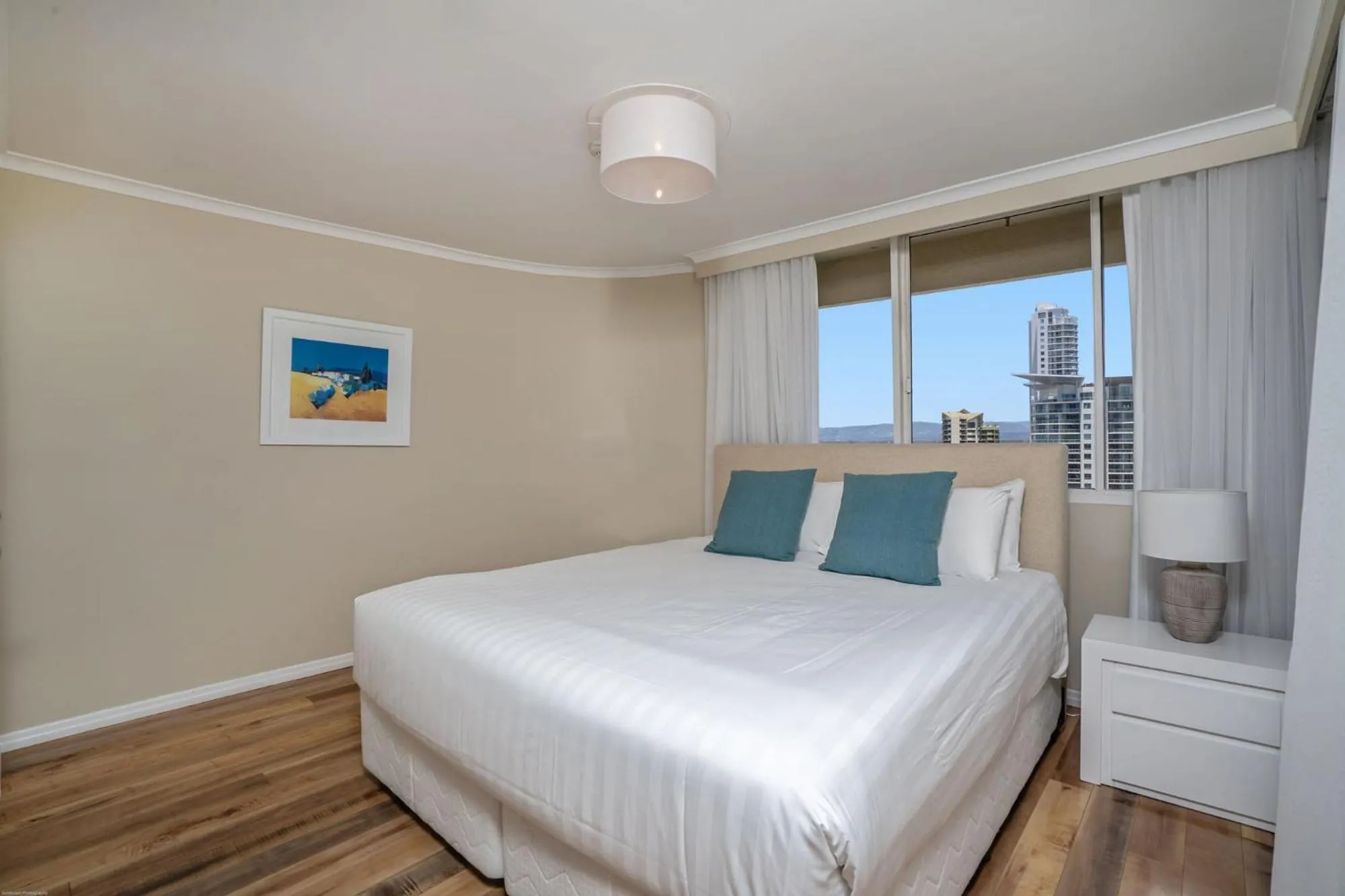 Bed in Dorchester On The Beach