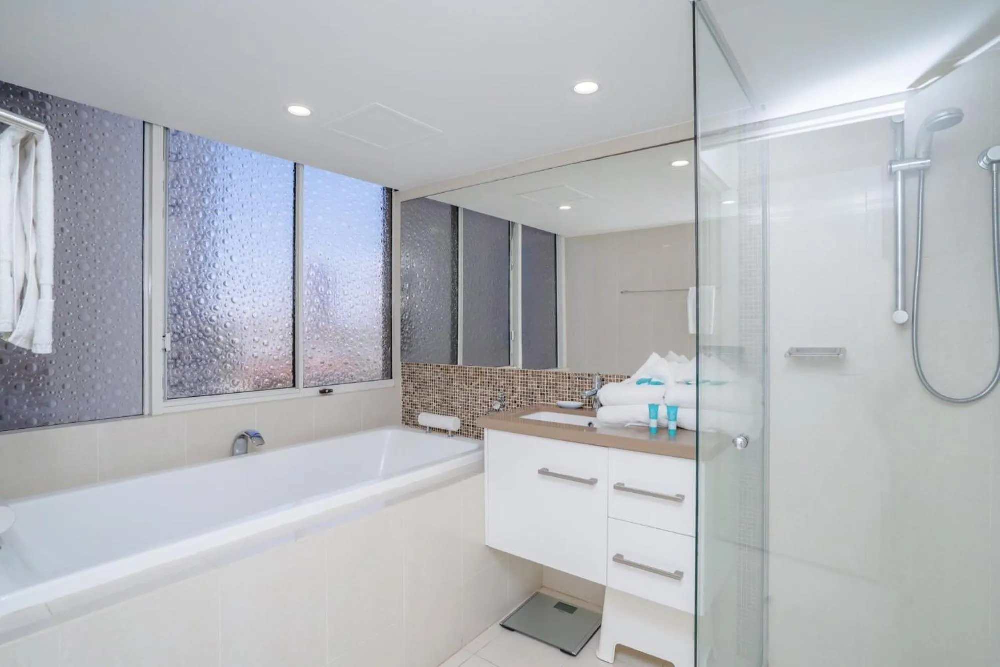 Shower in Dorchester On The Beach