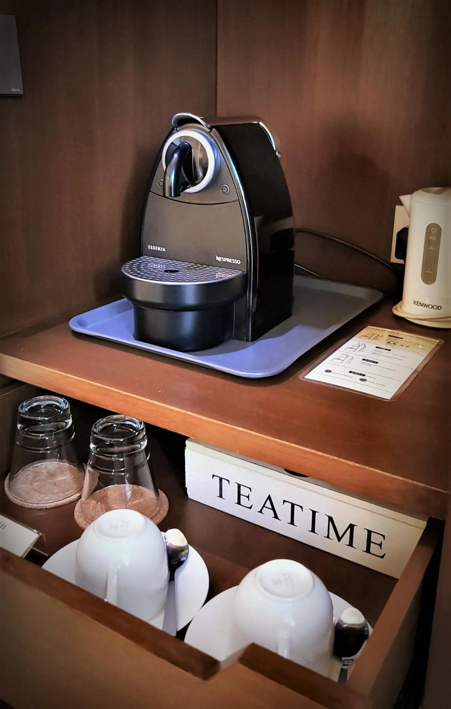 Coffee/tea facilities in Campbell House