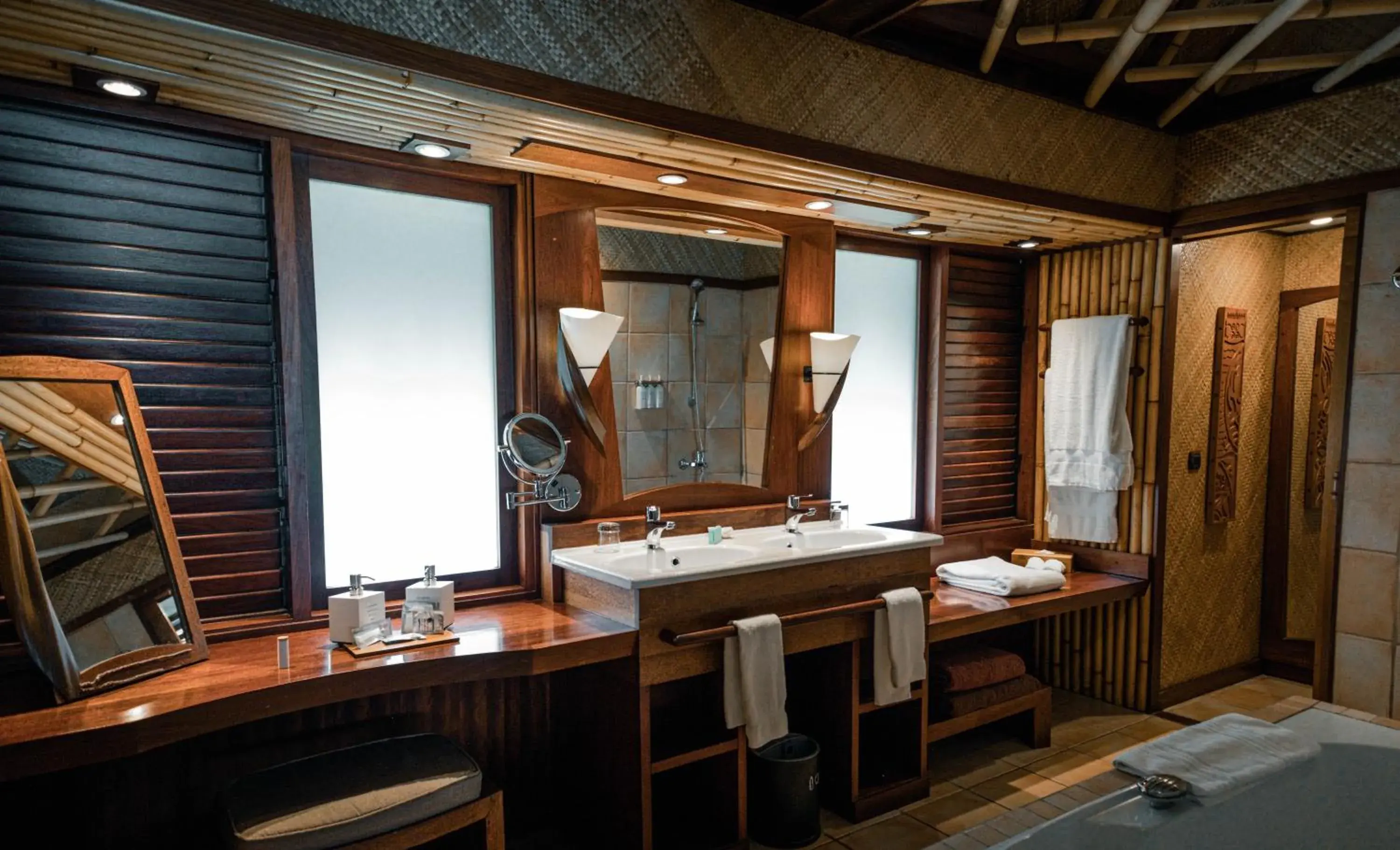 Bungalow in InterContinental Bora Bora Le Moana Resort by IHG Bungalow in InterContinental Bora Bora Le Moana Resort by IHG