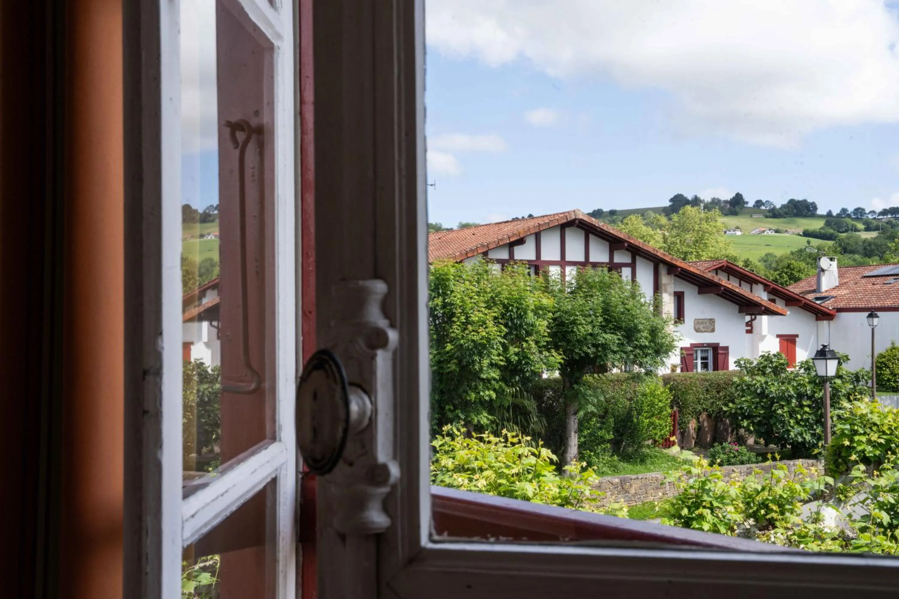 Logis Hôtel Baratxartea