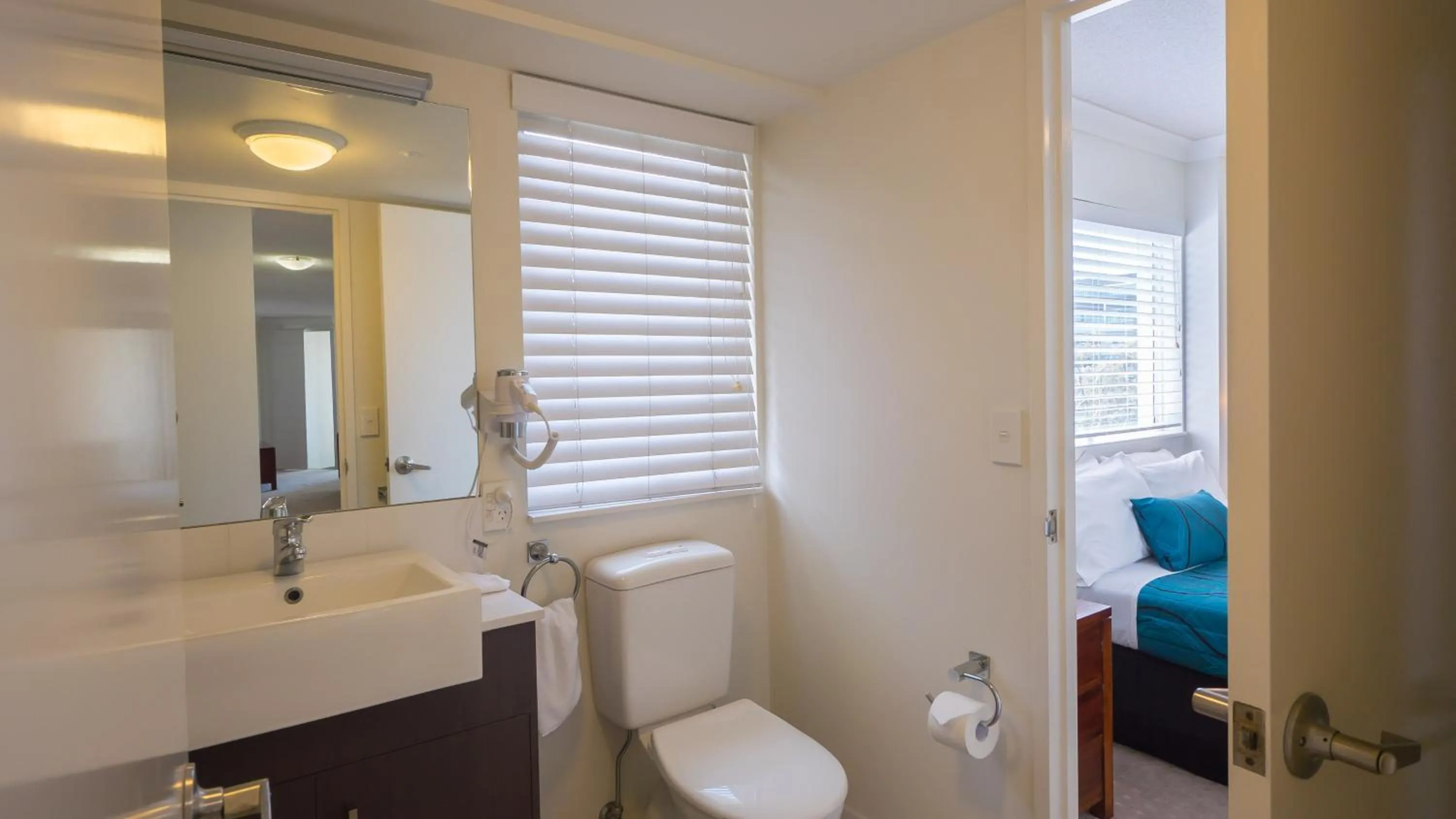 Bathroom in Founda Gardens Apartments