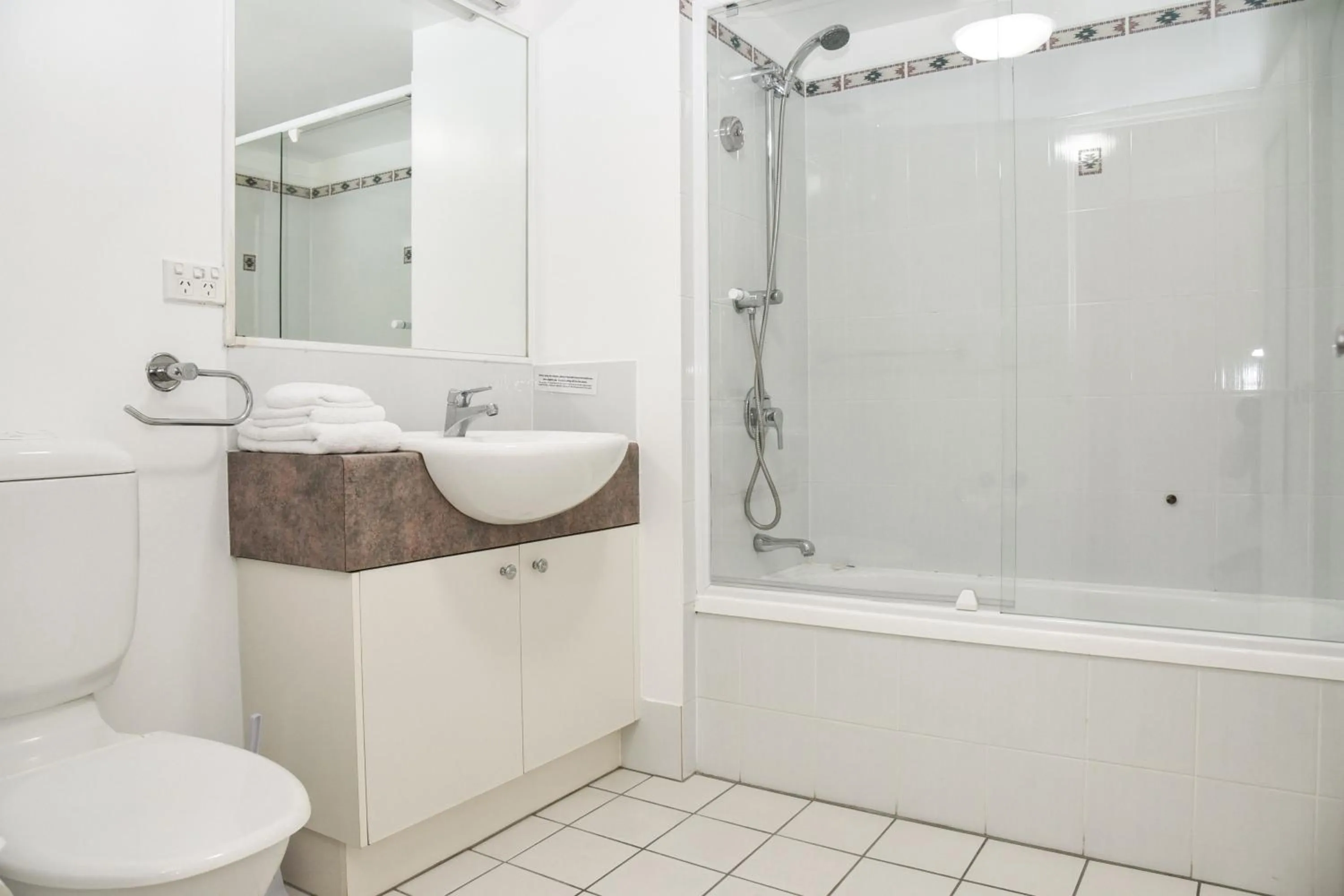 Bathroom in Founda Gardens Apartments