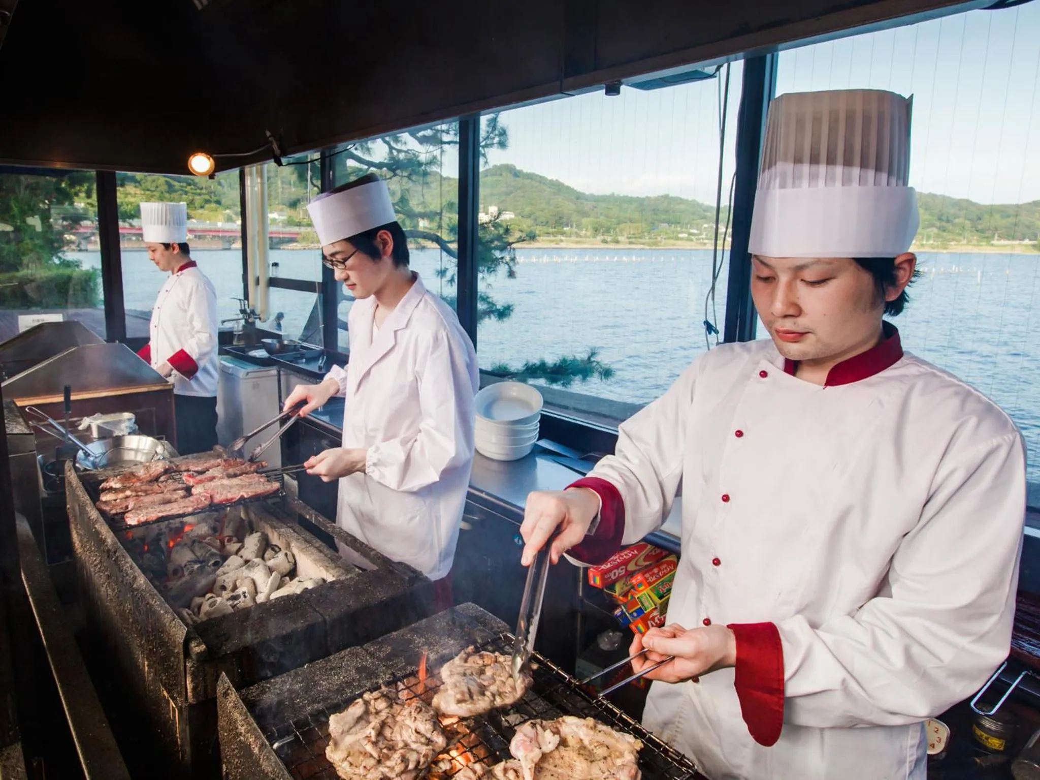 Staff in Hotel Green Plaza Hamanako