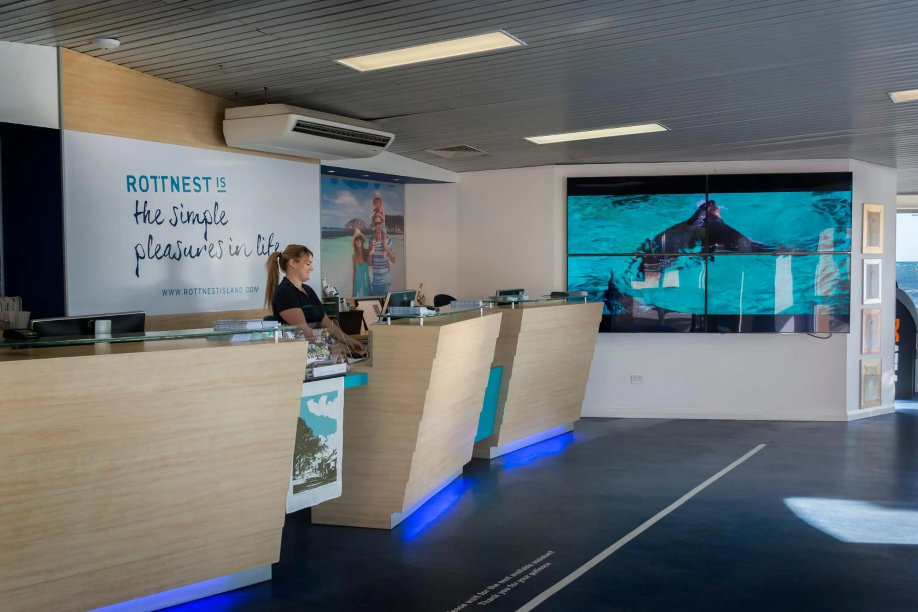 Facade/entrance in Stay Rottnest
