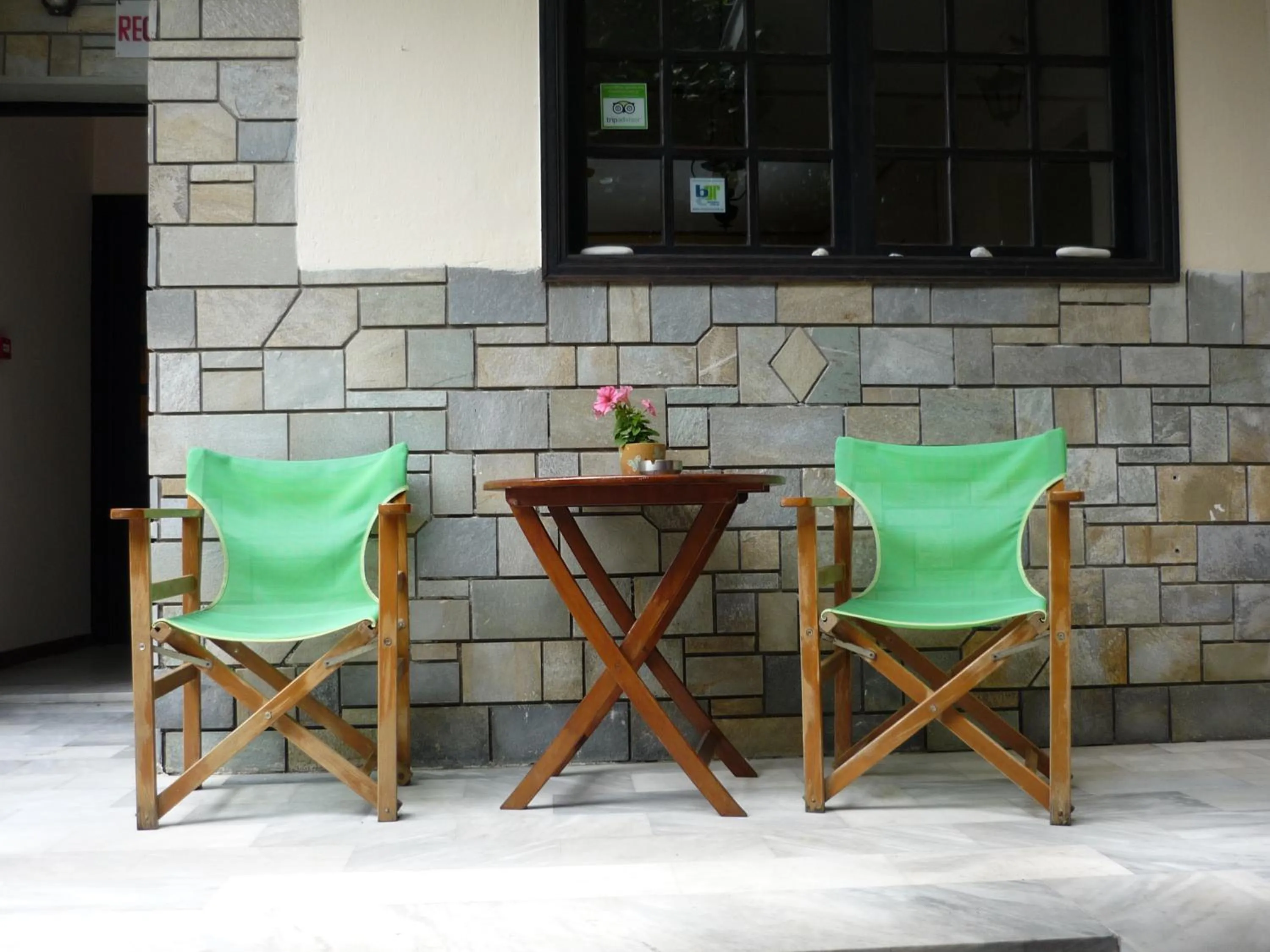 Patio in Hotel Votsala