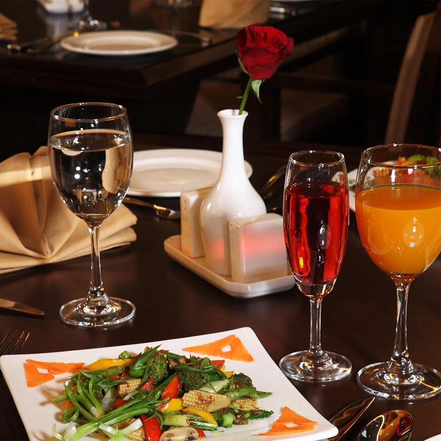 Food and drinks in Godwin Candolim,Goa