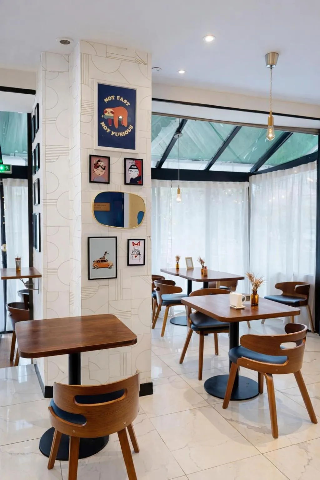 Lobby or reception in Hôtel Tilde