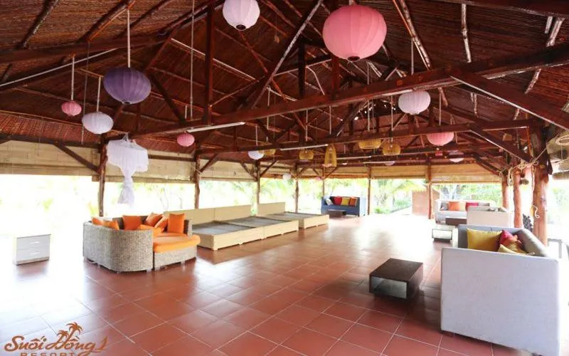 Breakfast in Suoi Hong Resort