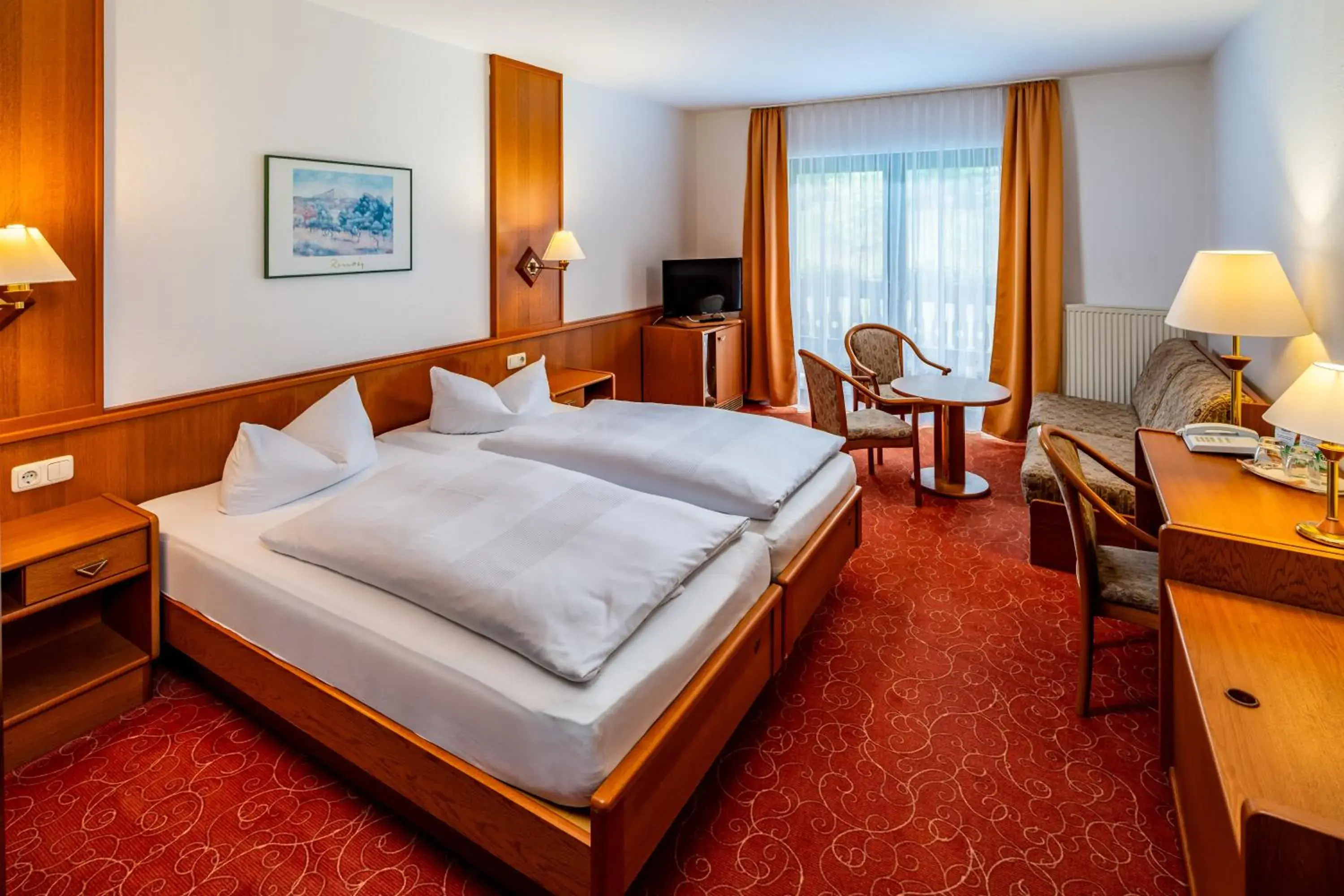Comfort Double Room with Balcony in Hotel Zur Post Comfort Double Room with Balcony in Hotel Zur Post