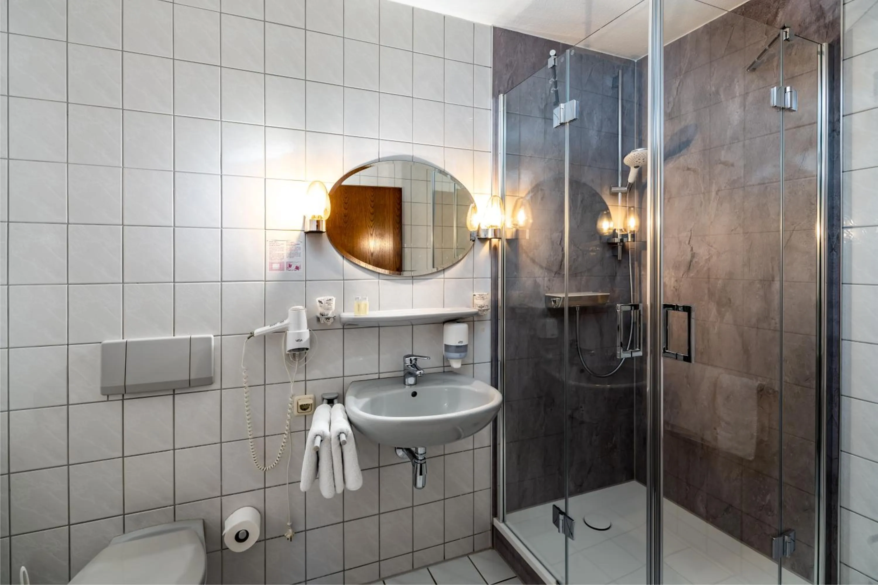 Bathroom in Hotel Zur Post