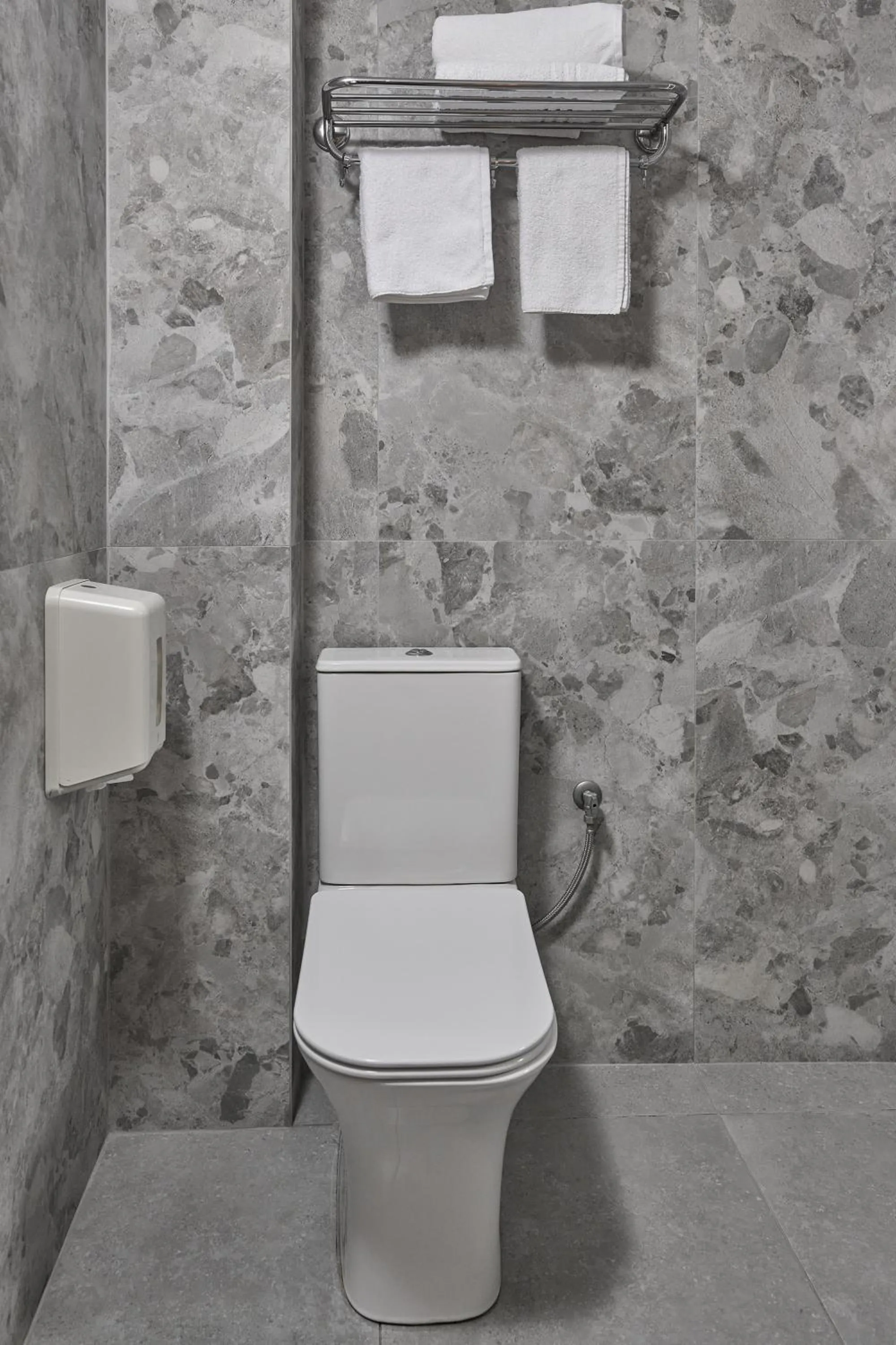 Bathroom in Iris Hotel