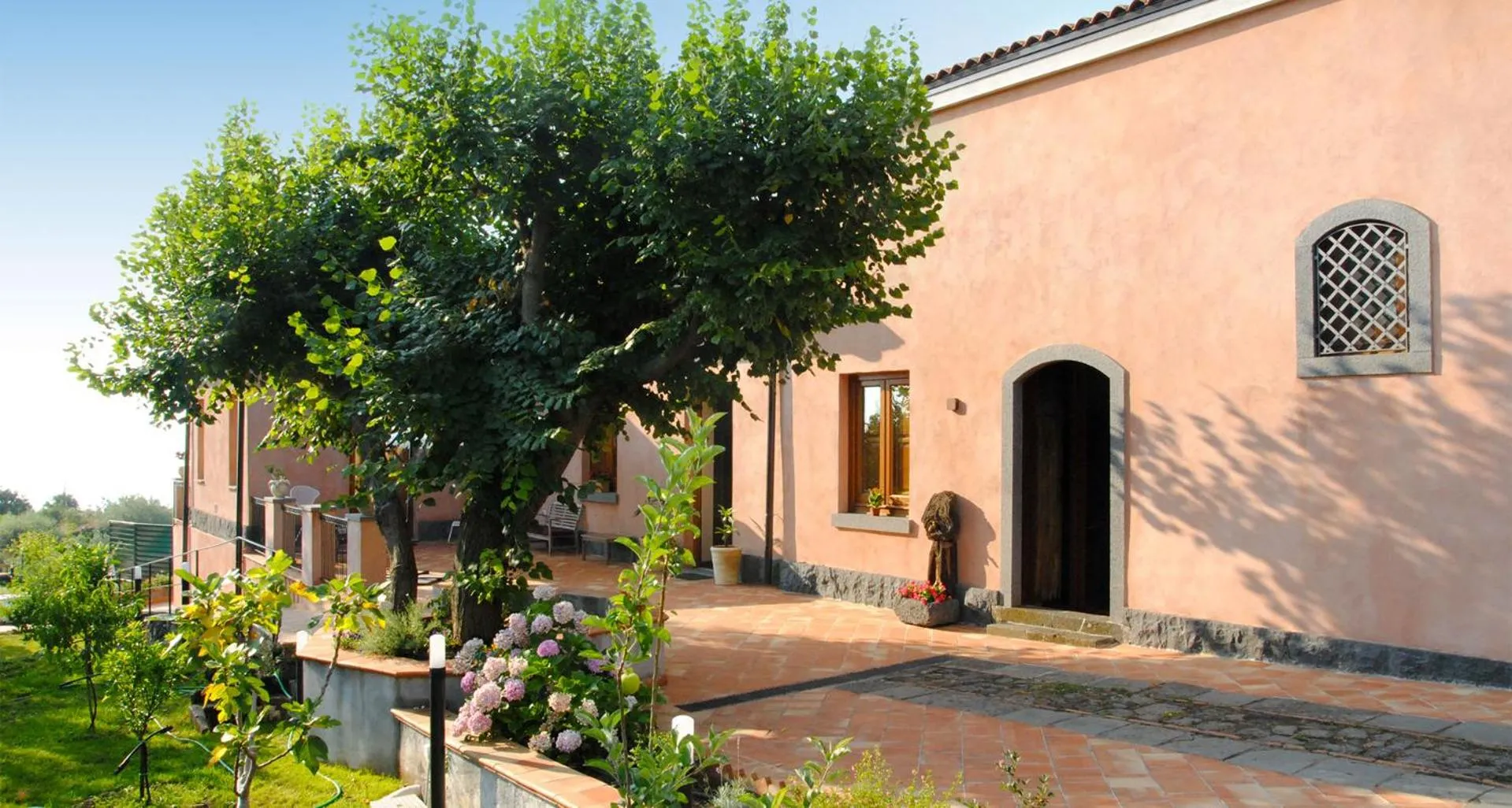 La corte di Bafè B&B "Slow Life"