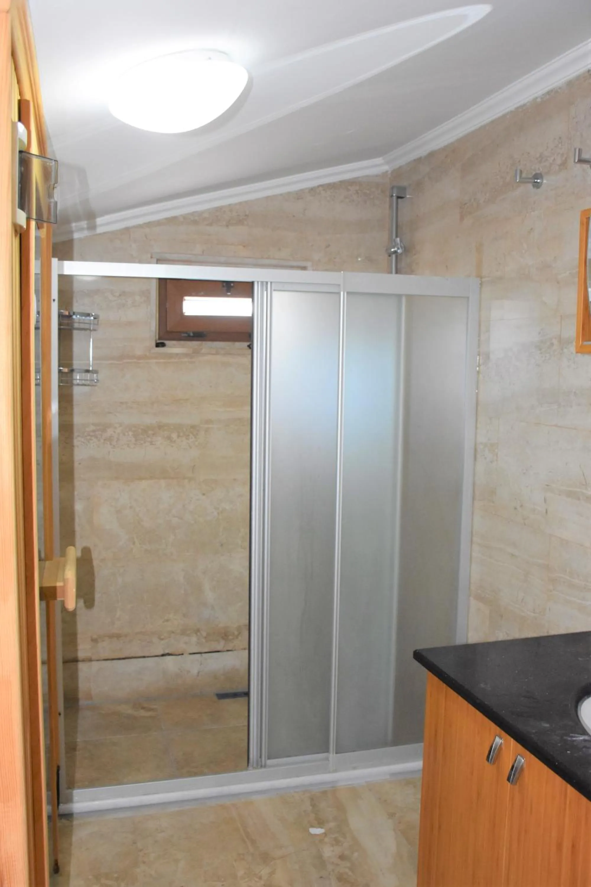 Bathroom in Dinara Apart Hotel