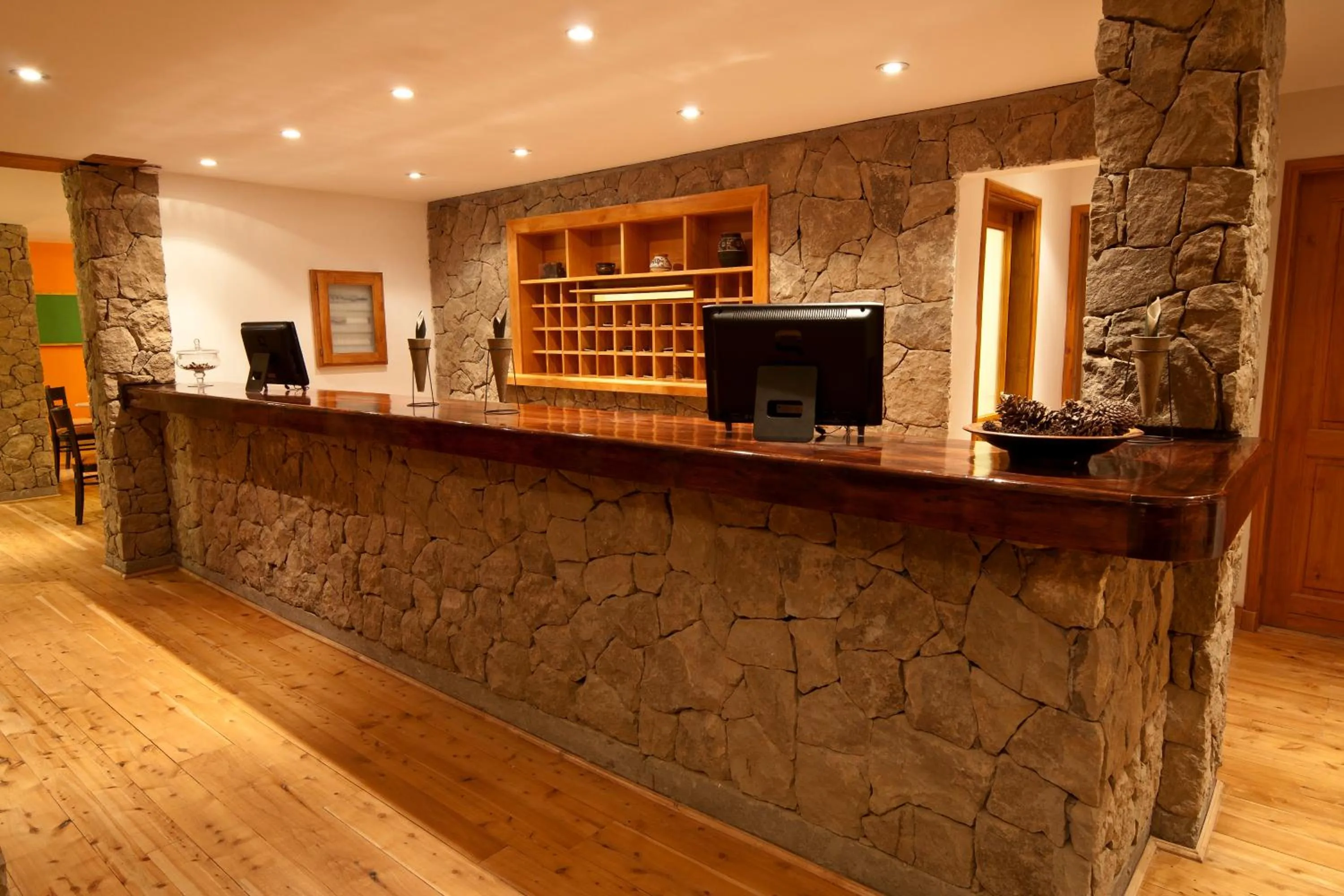 Lobby or reception in Destino Sur Hotel & Spa de Montaña