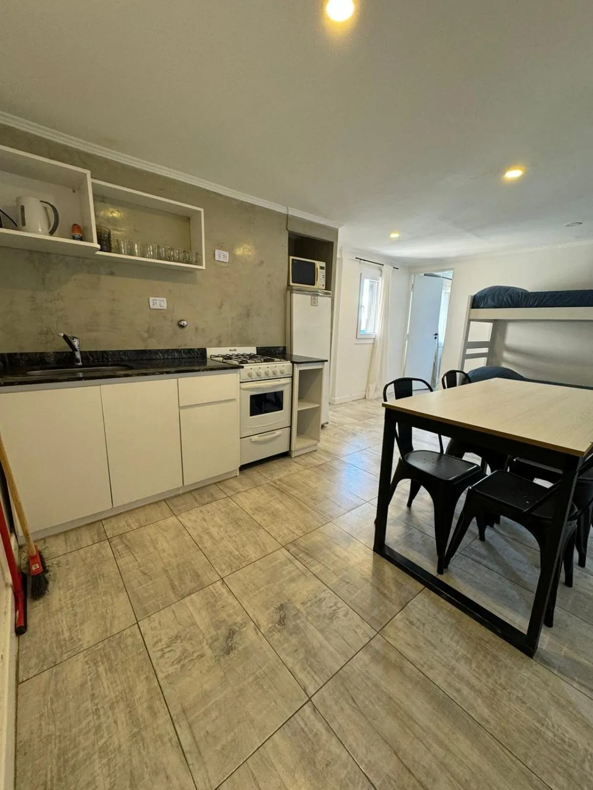 Kitchen or kitchenette in Antu Mahuida Apartments