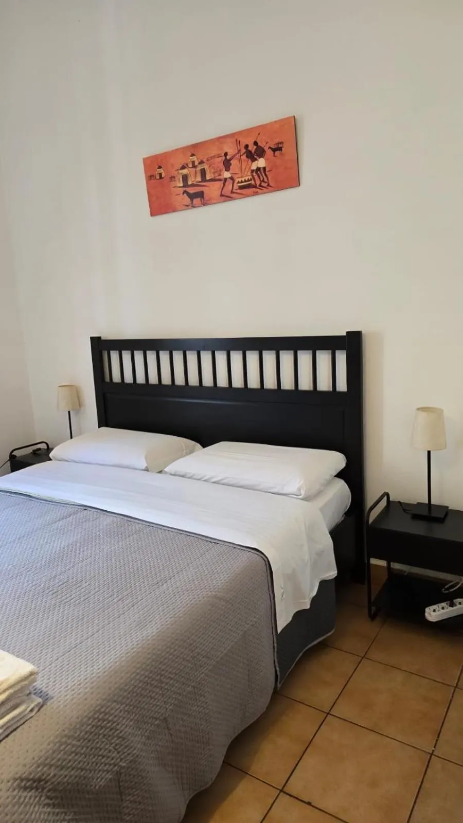 Bed in Meltin' Rome Guest House