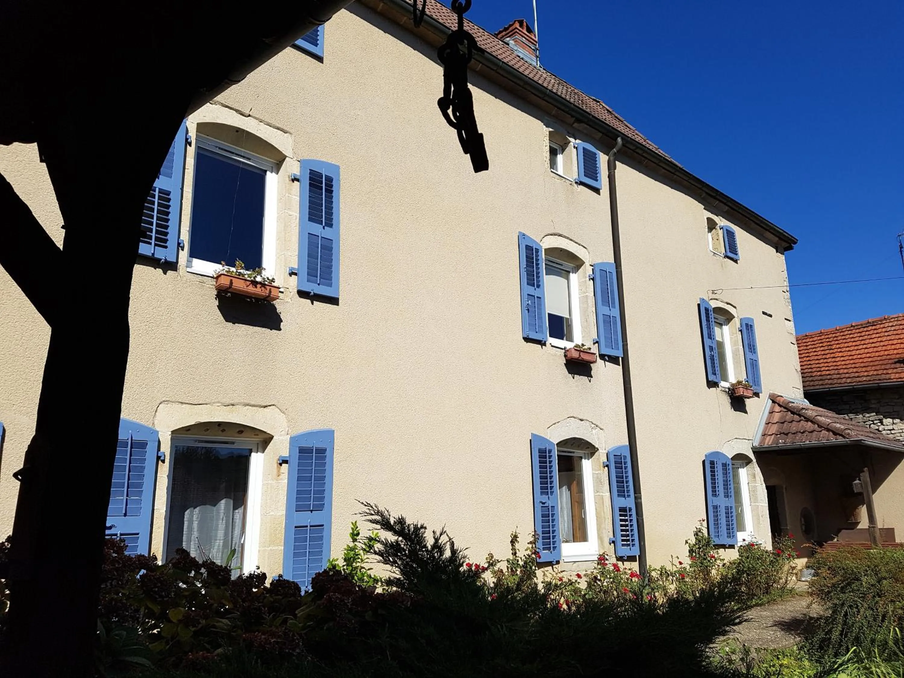 Property building in La Grange Des Roches Roses