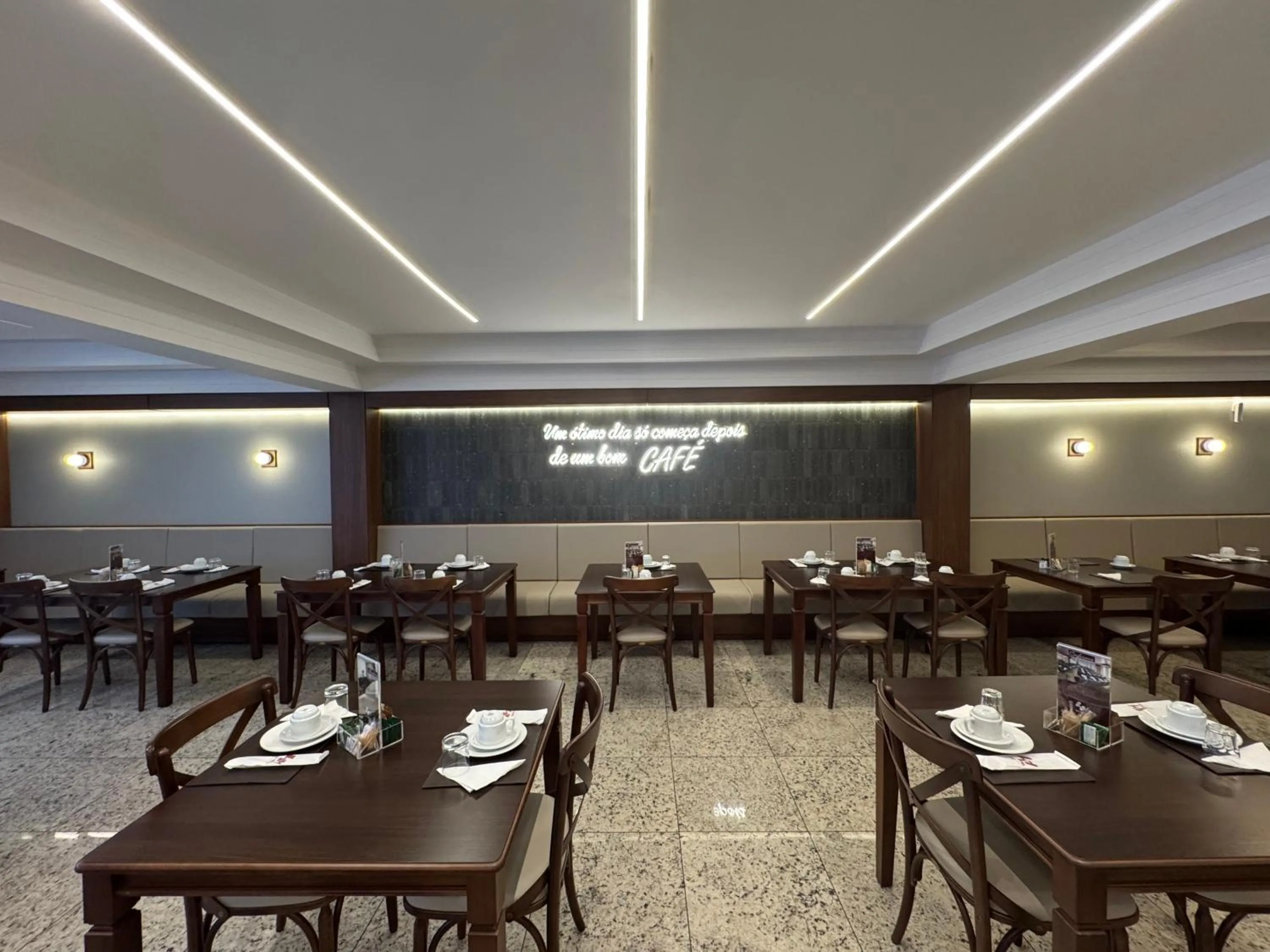 Restaurant/places to eat in Luz Hotel Pato Branco