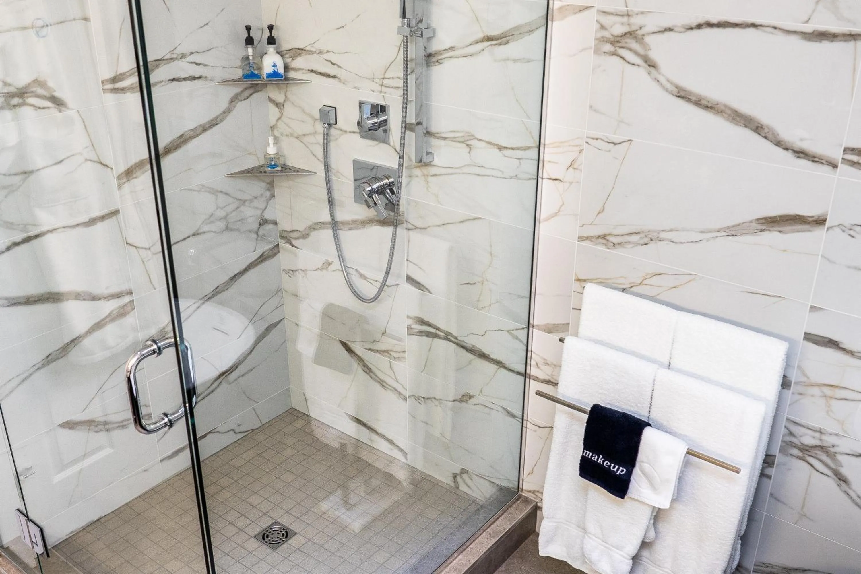 Shower in SKKY Hotel