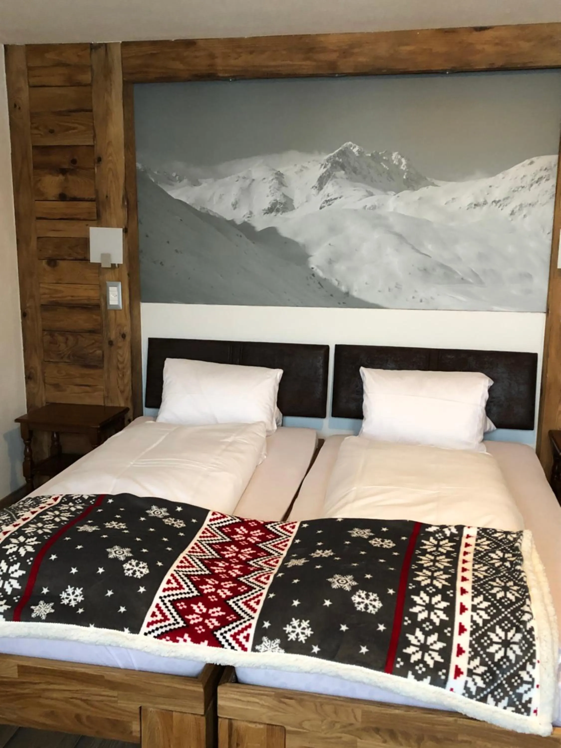 Bed in Mountain Lodge Sedrun