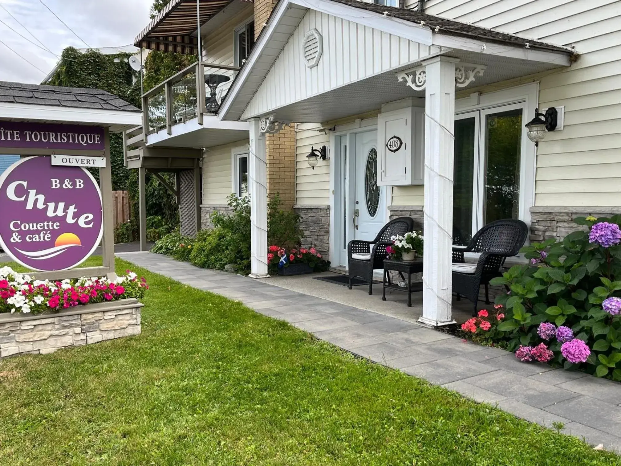 Gite Chute Couette Cafe Gite Chute Couette Cafe