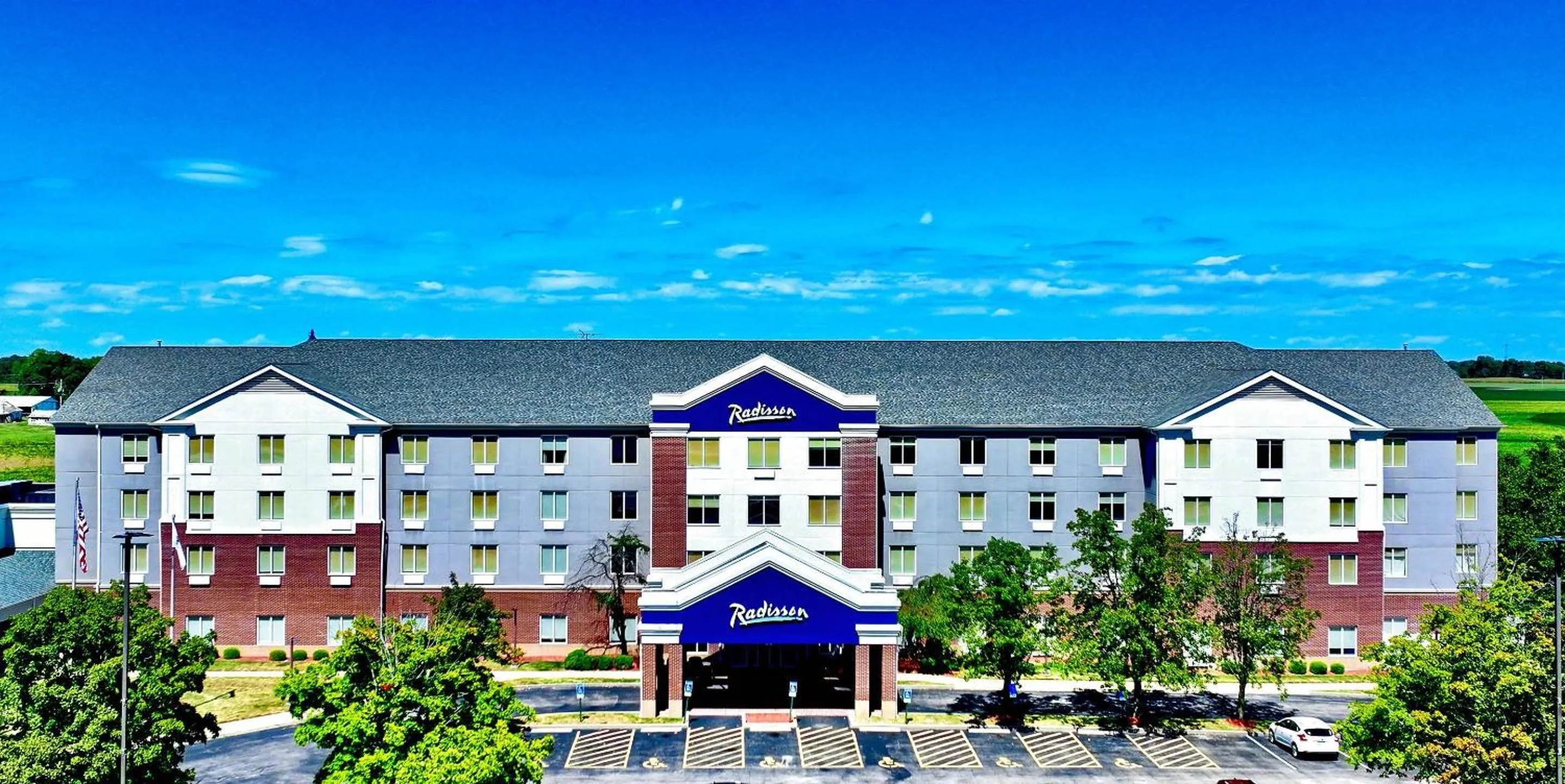 Property building in Radisson Hotel Fairview Heights - St Louis