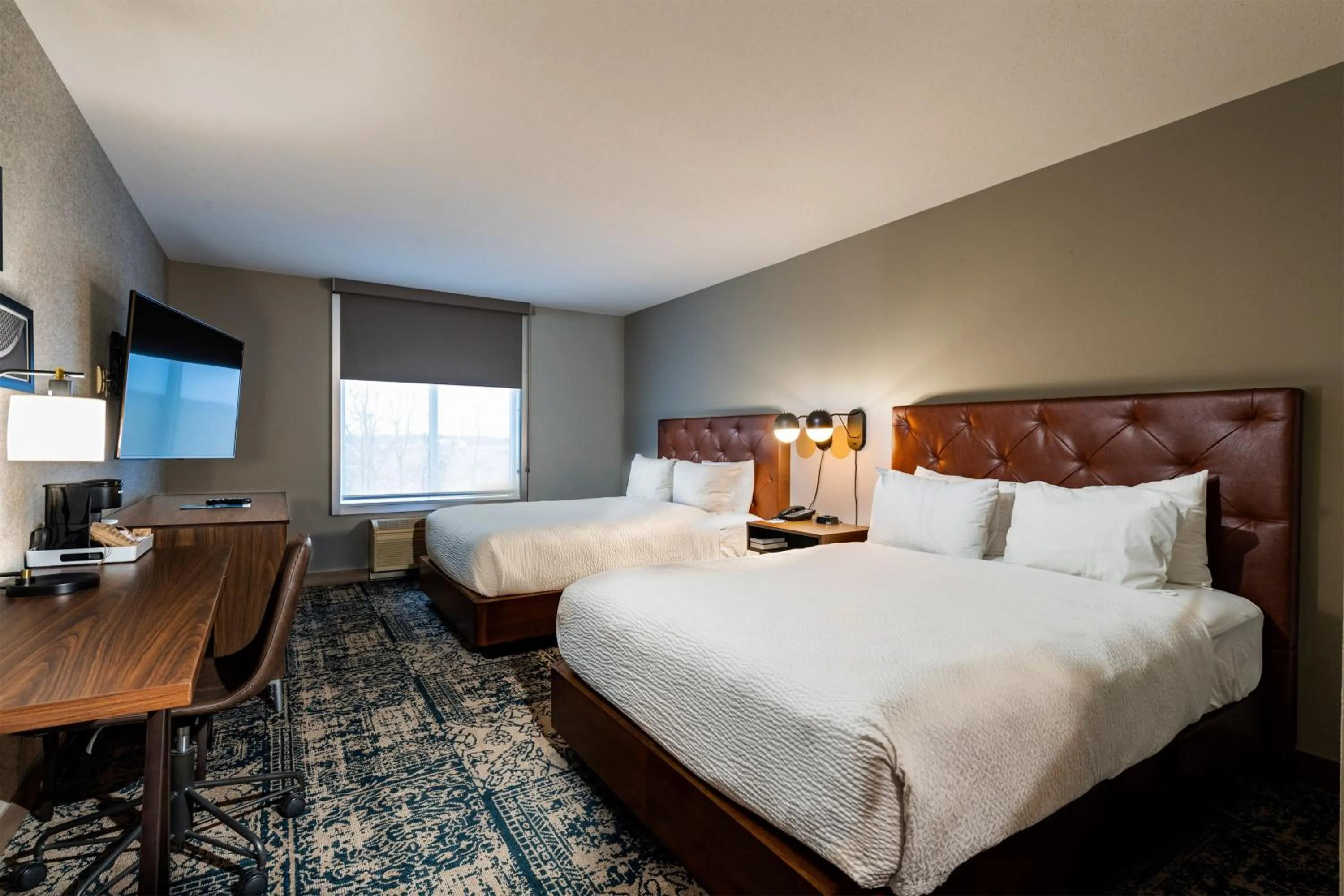 Photo of the whole room, Bed in Radisson Hotel Fairview Heights - St Louis