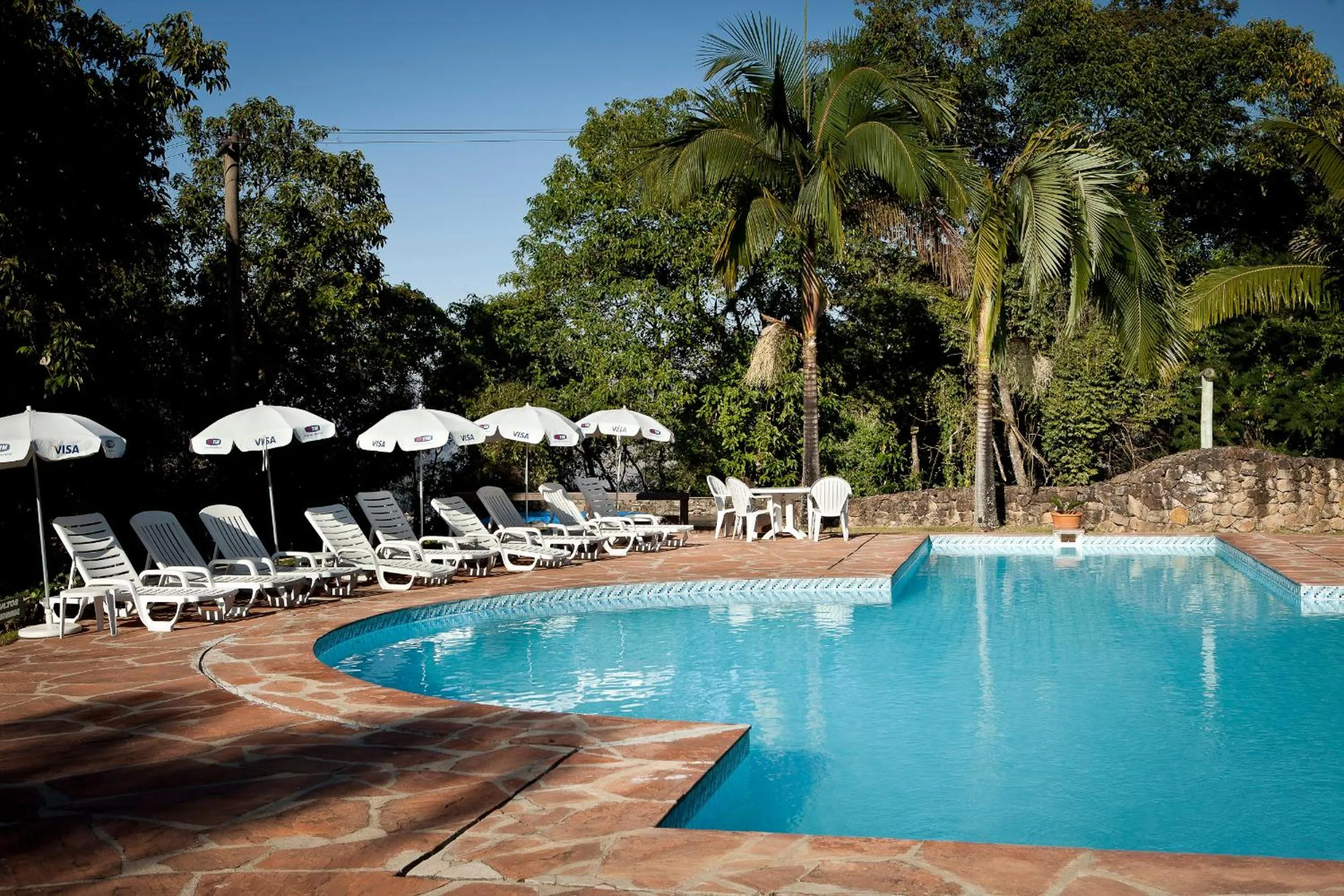 Swimming pool in Pousada do Quilombo