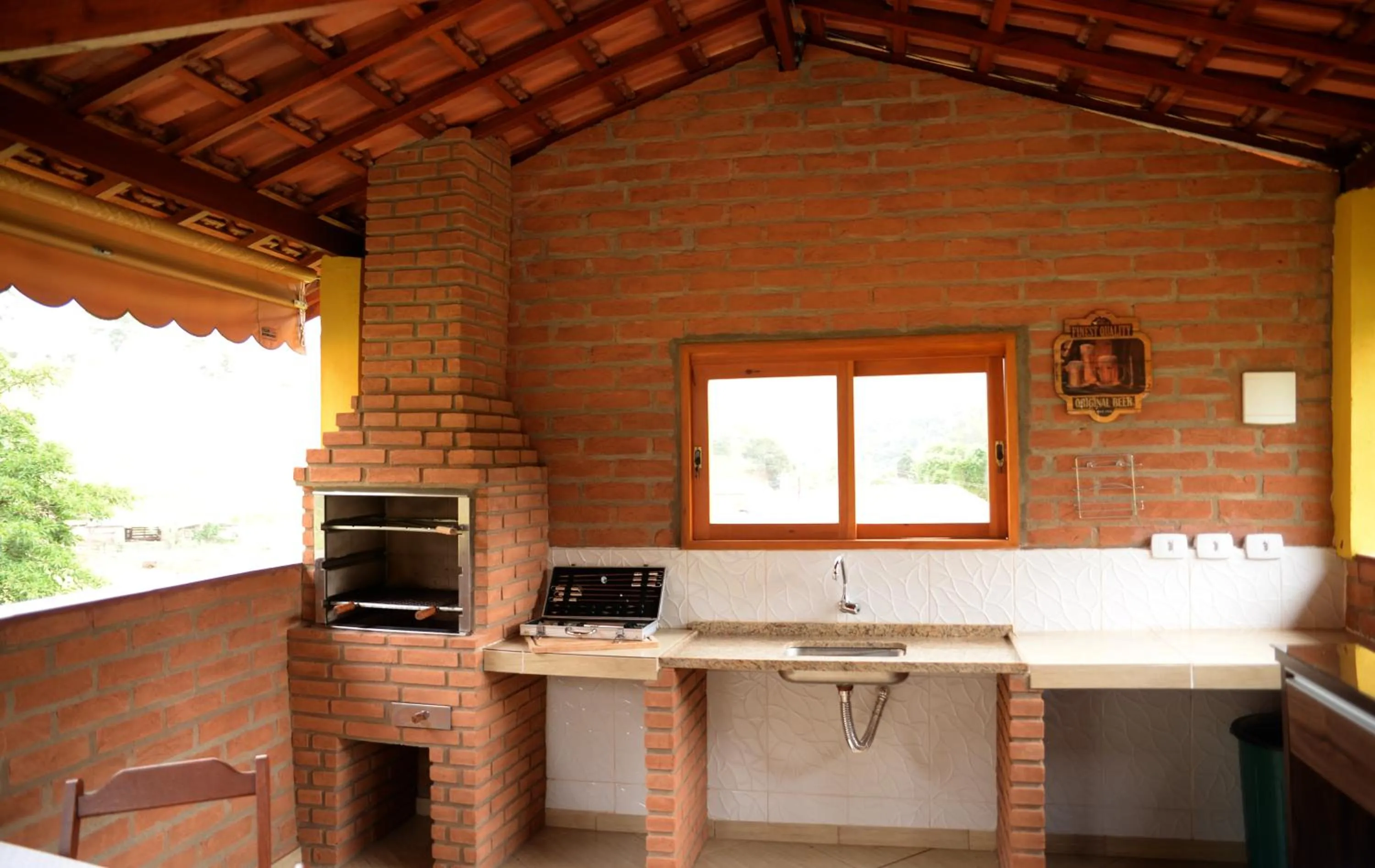 BBQ facilities in Pousada Refugio do Serrano